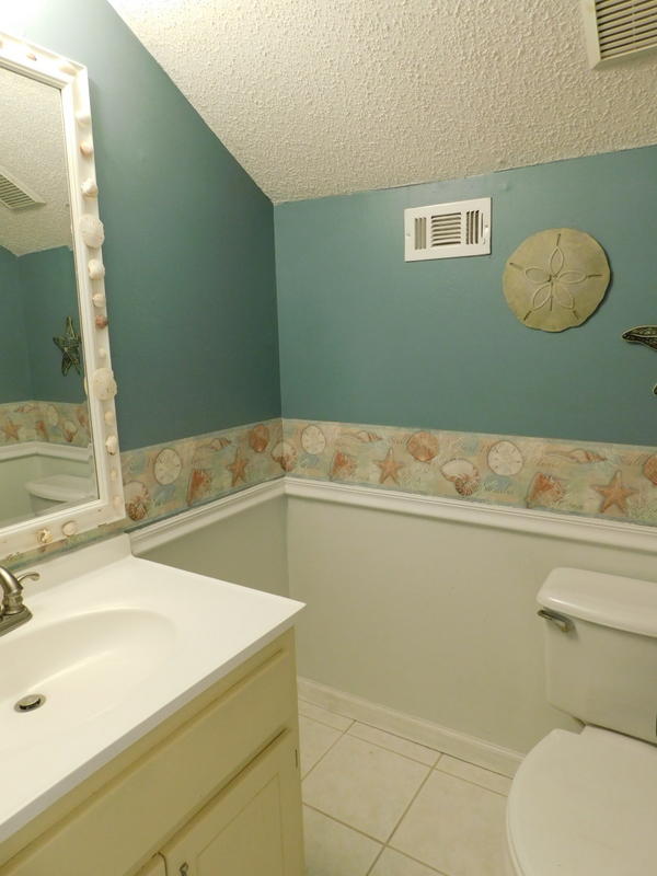 COLLEGE OAKS - Residential