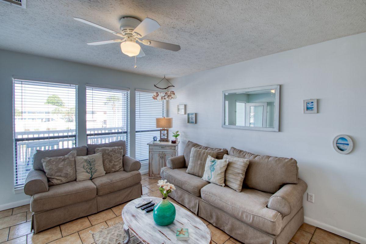 SOUTHWIND 3 CONDO - Residential