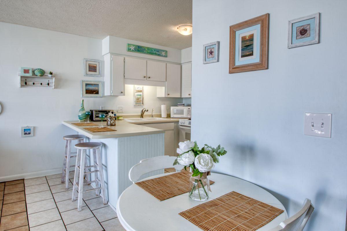 SOUTHWIND 3 CONDO - Residential