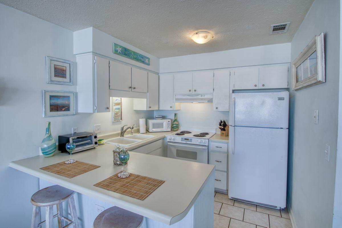 SOUTHWIND 3 CONDO - Residential