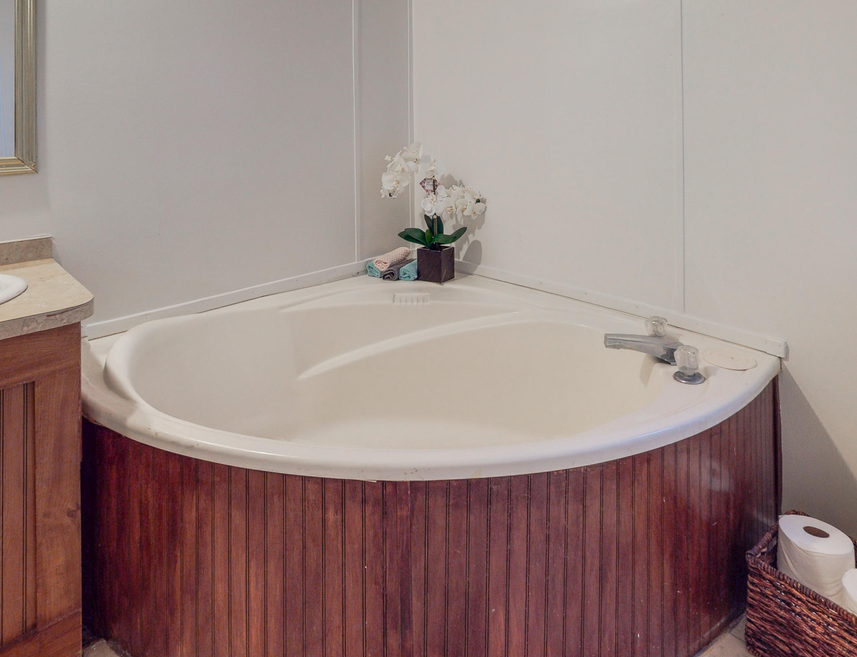 CRESTVIEW - Residential