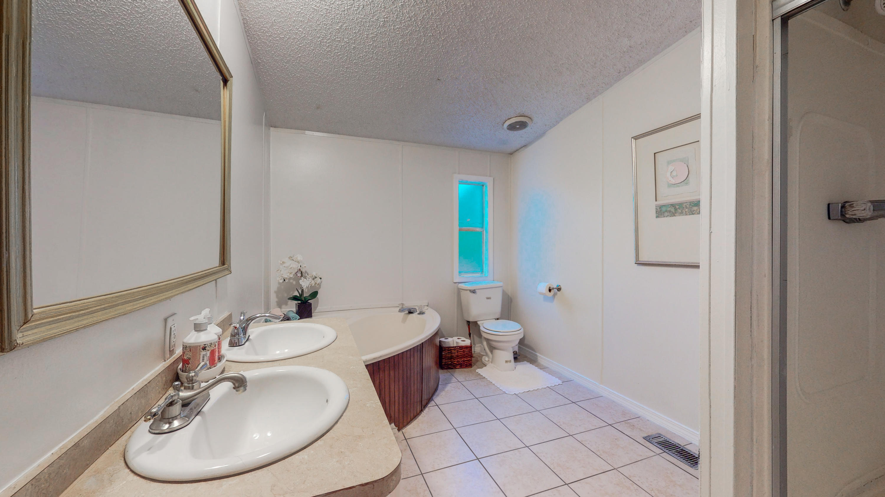 CRESTVIEW - Residential