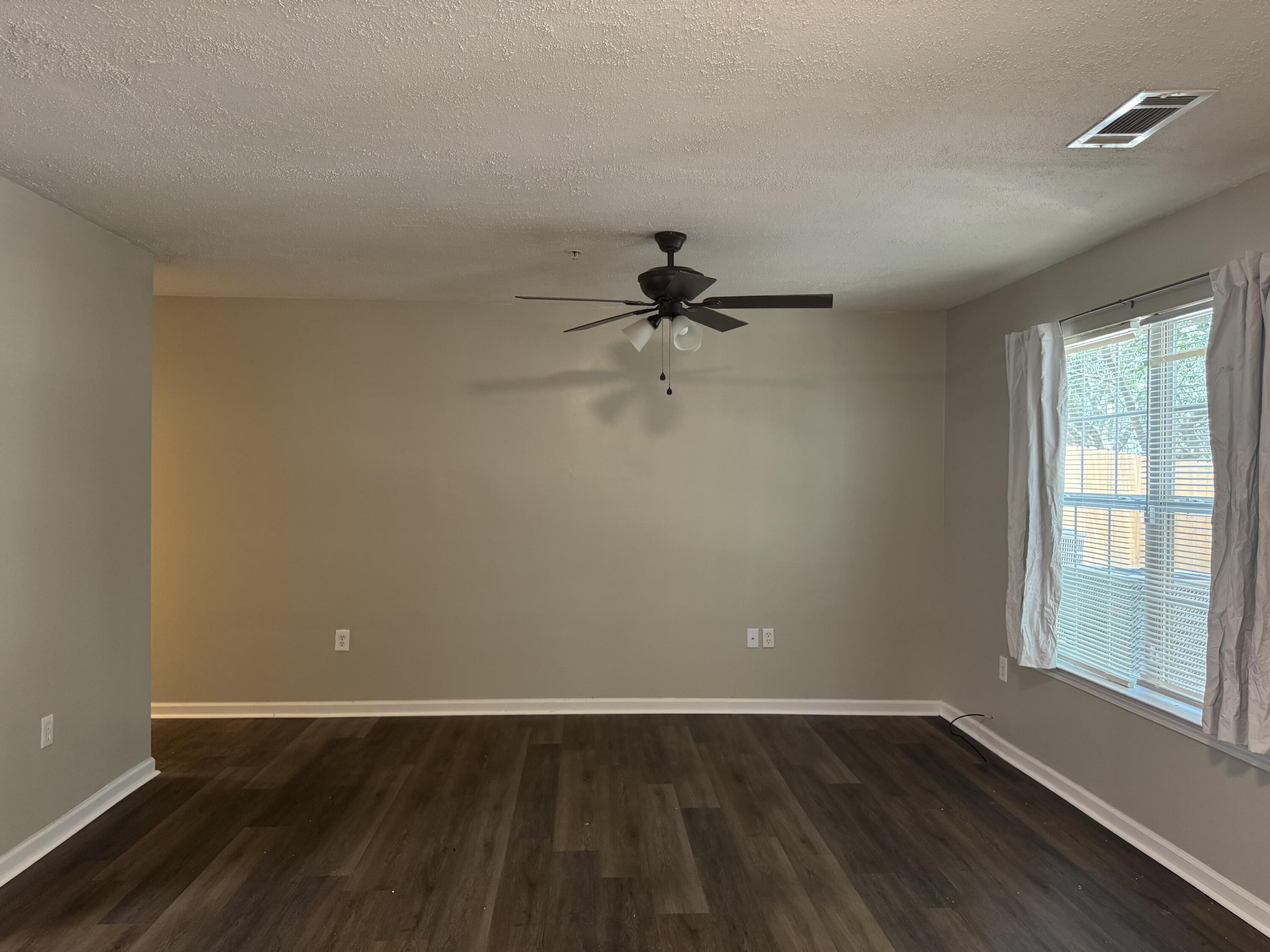 ROLLING PINES - Residential Lease