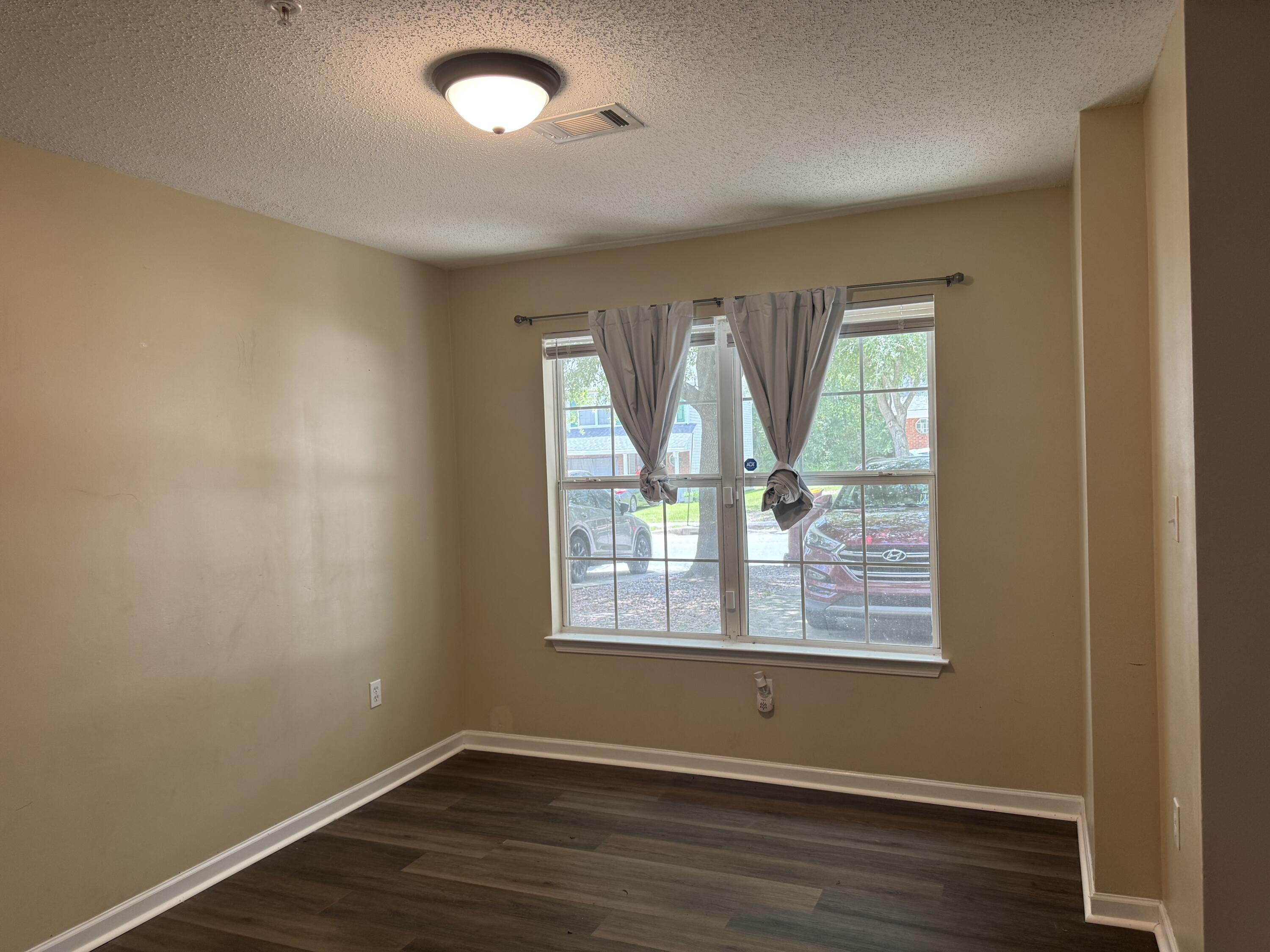 ROLLING PINES - Residential Lease