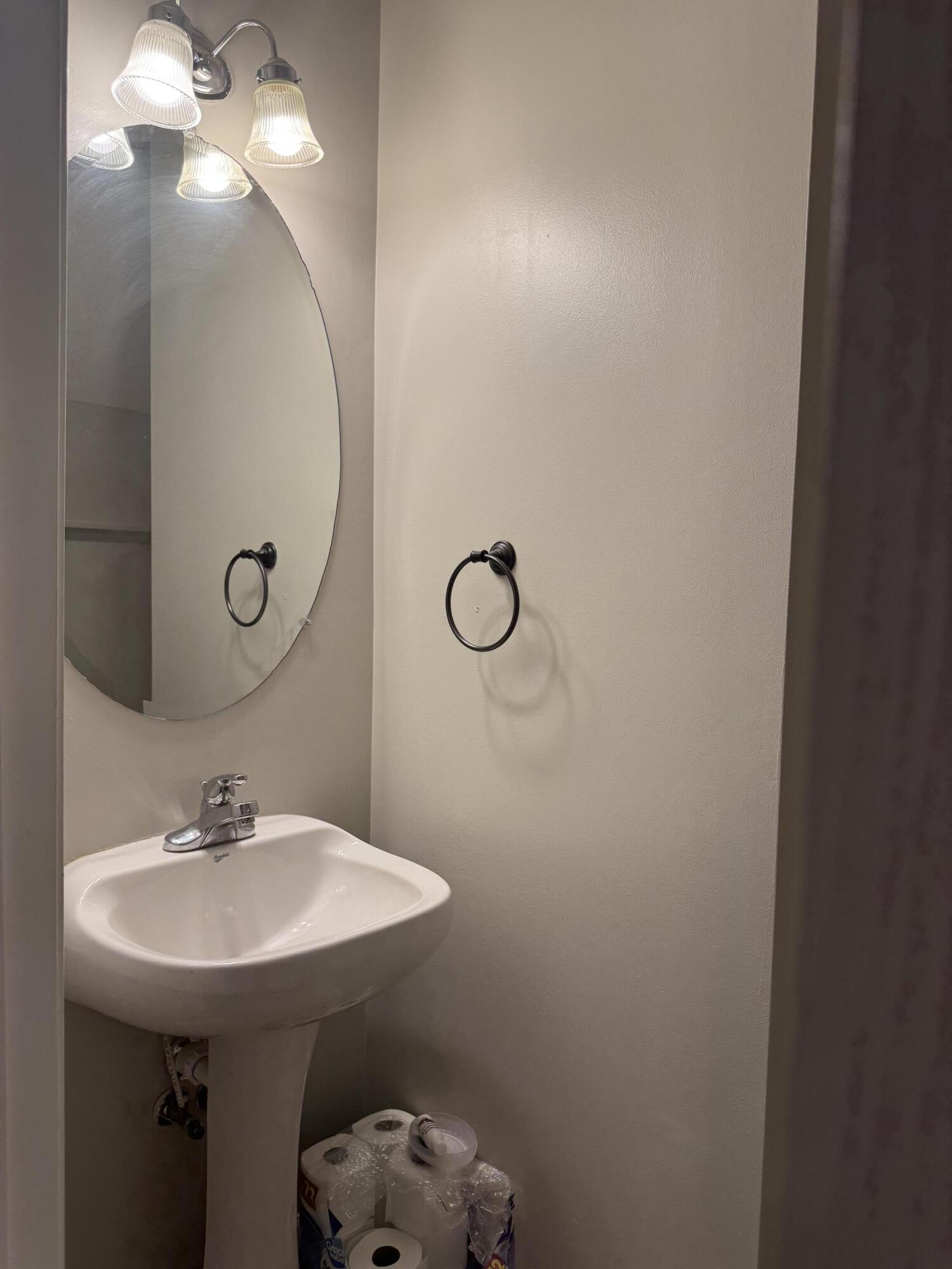 ROLLING PINES - Residential Lease