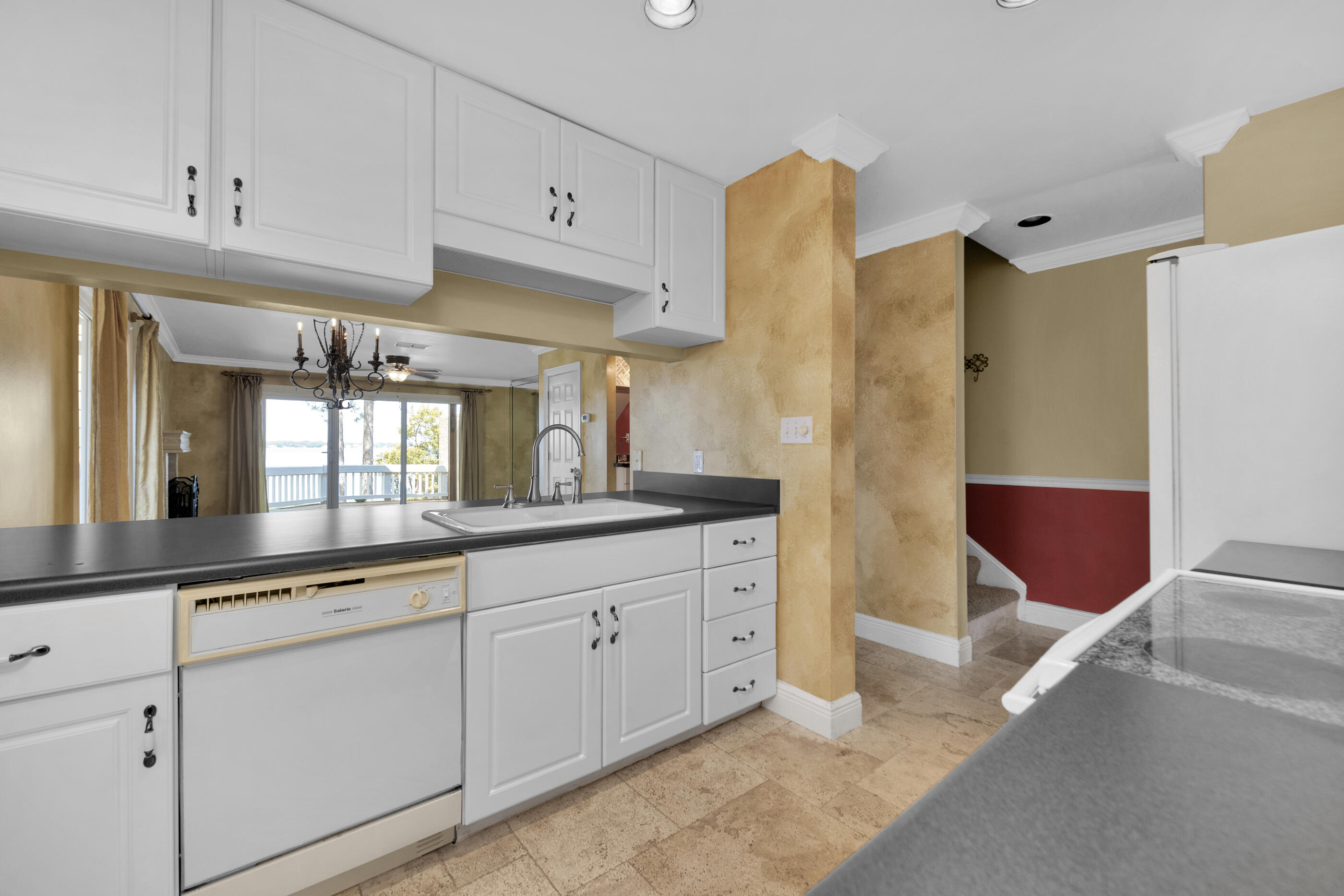 GARNIERS CAY T/H - Residential