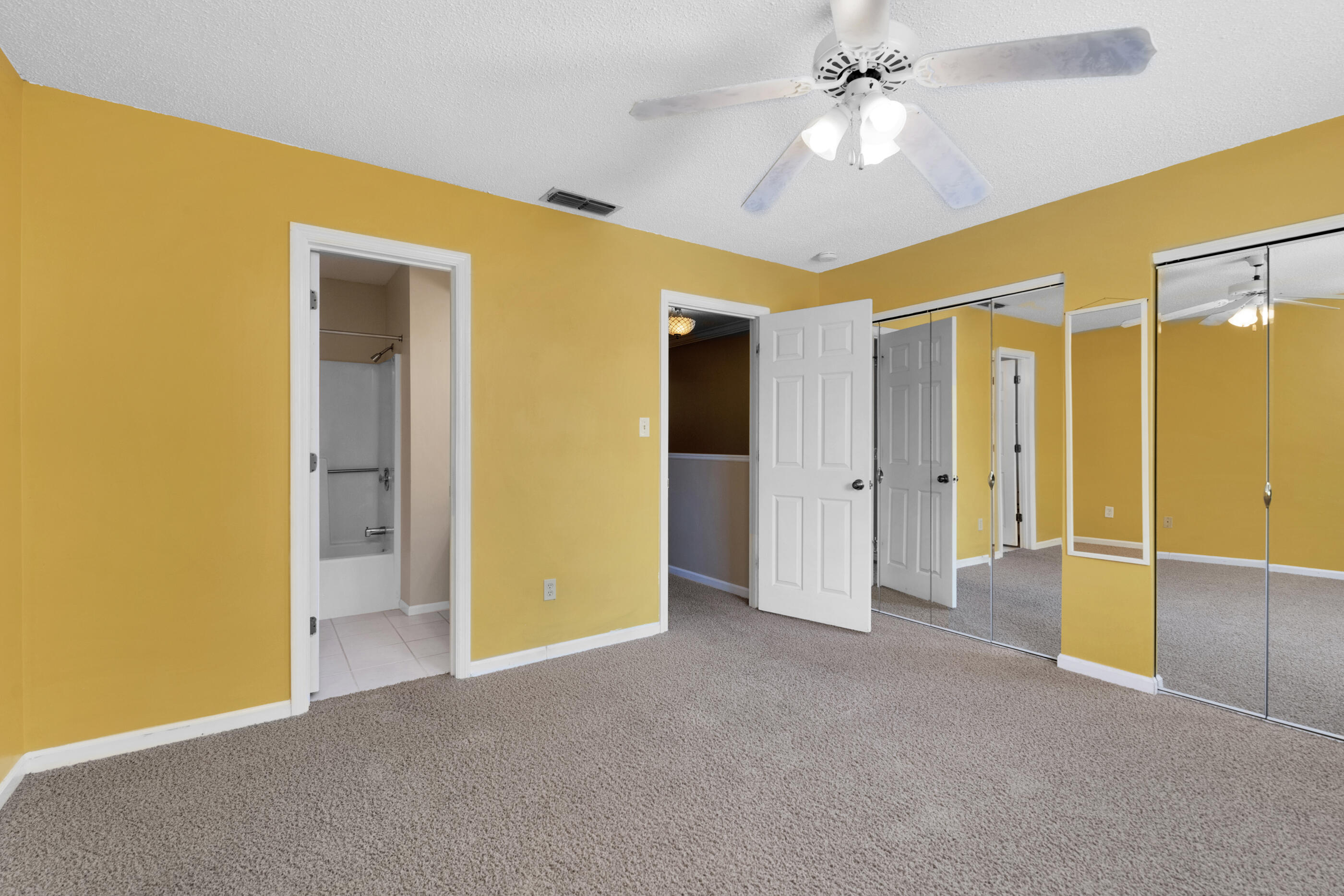 GARNIERS CAY T/H - Residential