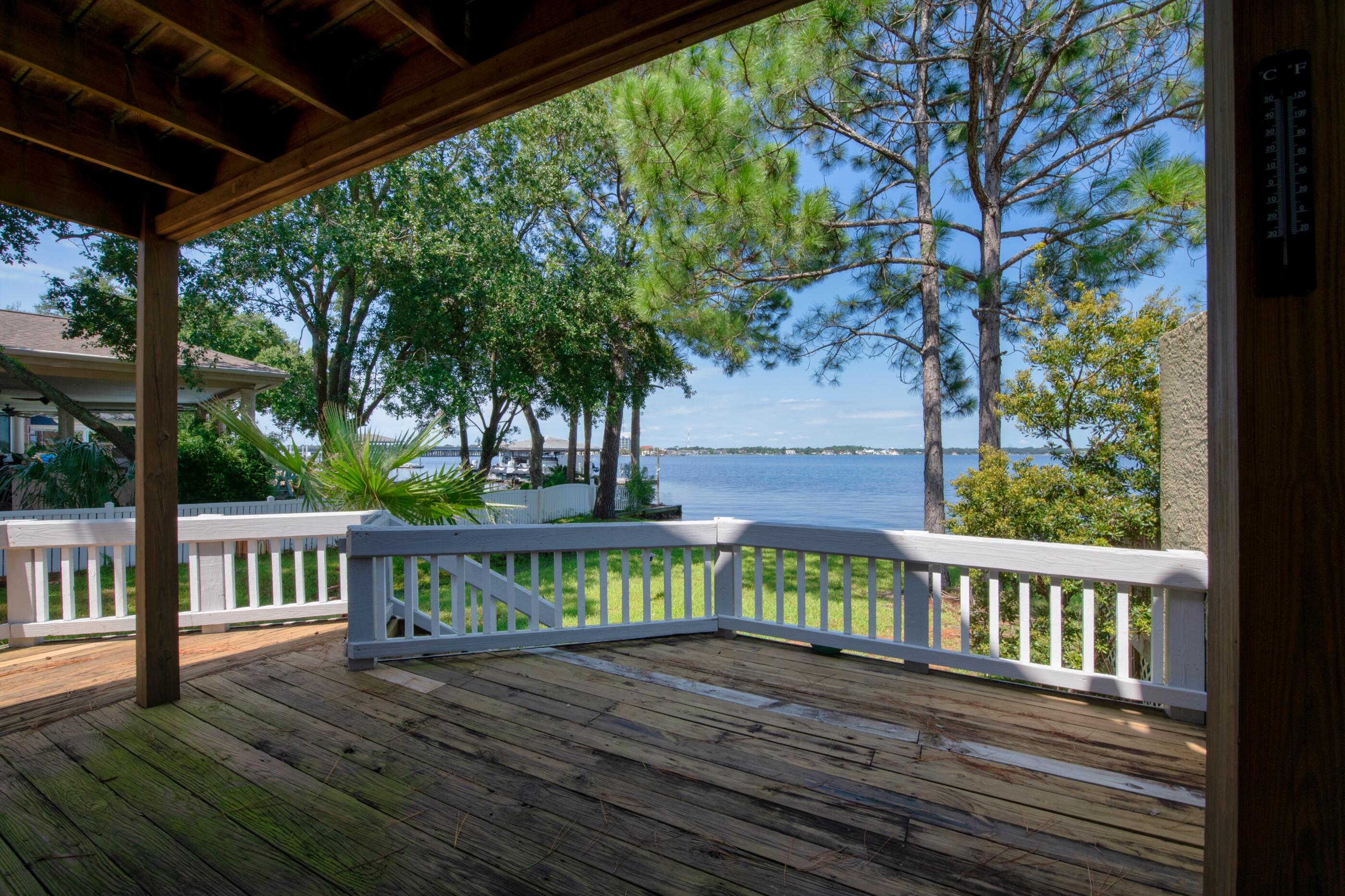 GARNIERS CAY T/H - Residential