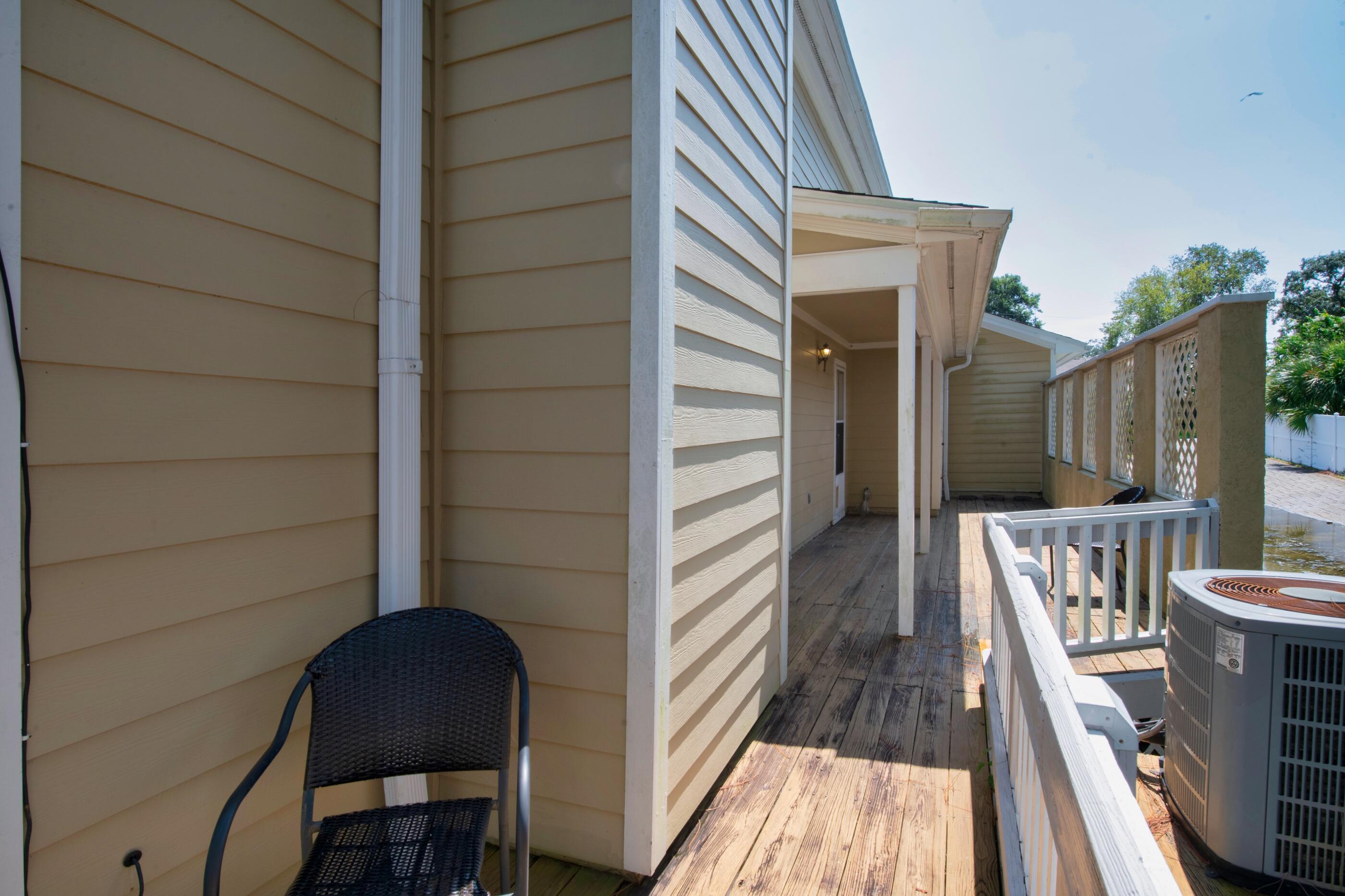 GARNIERS CAY T/H - Residential