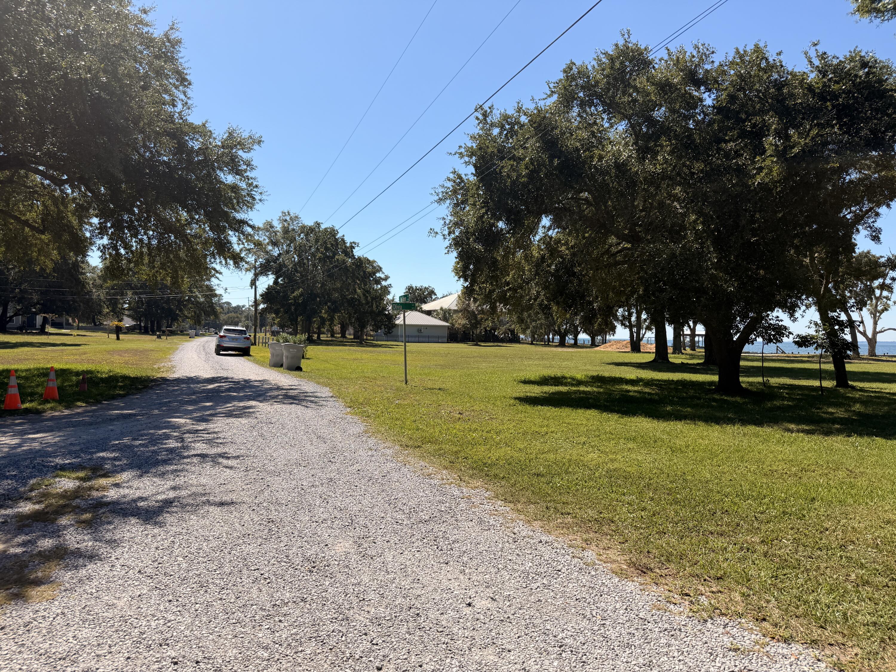 HARBOUR OAKS - Land