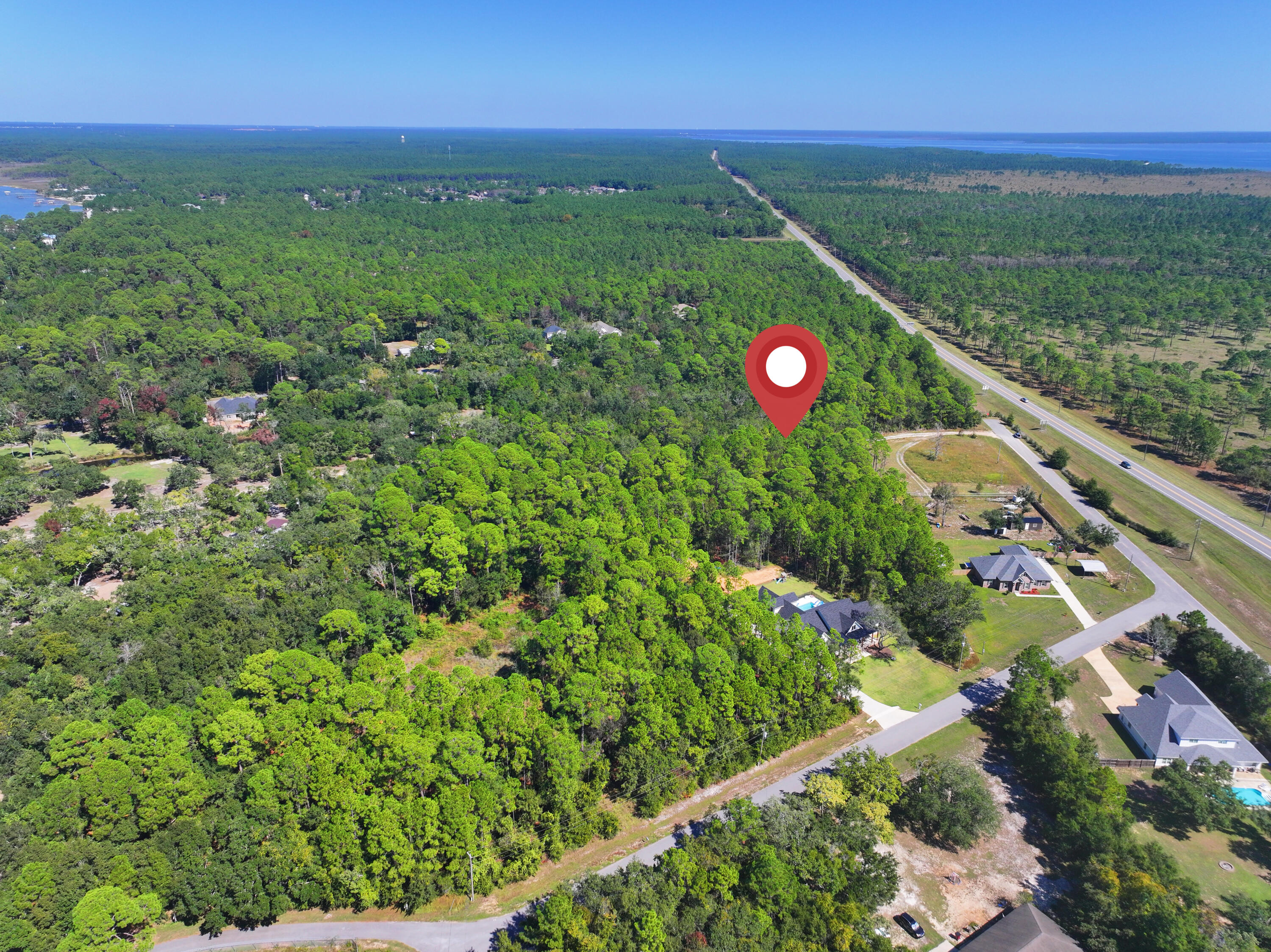 HARBOUR OAKS - Land