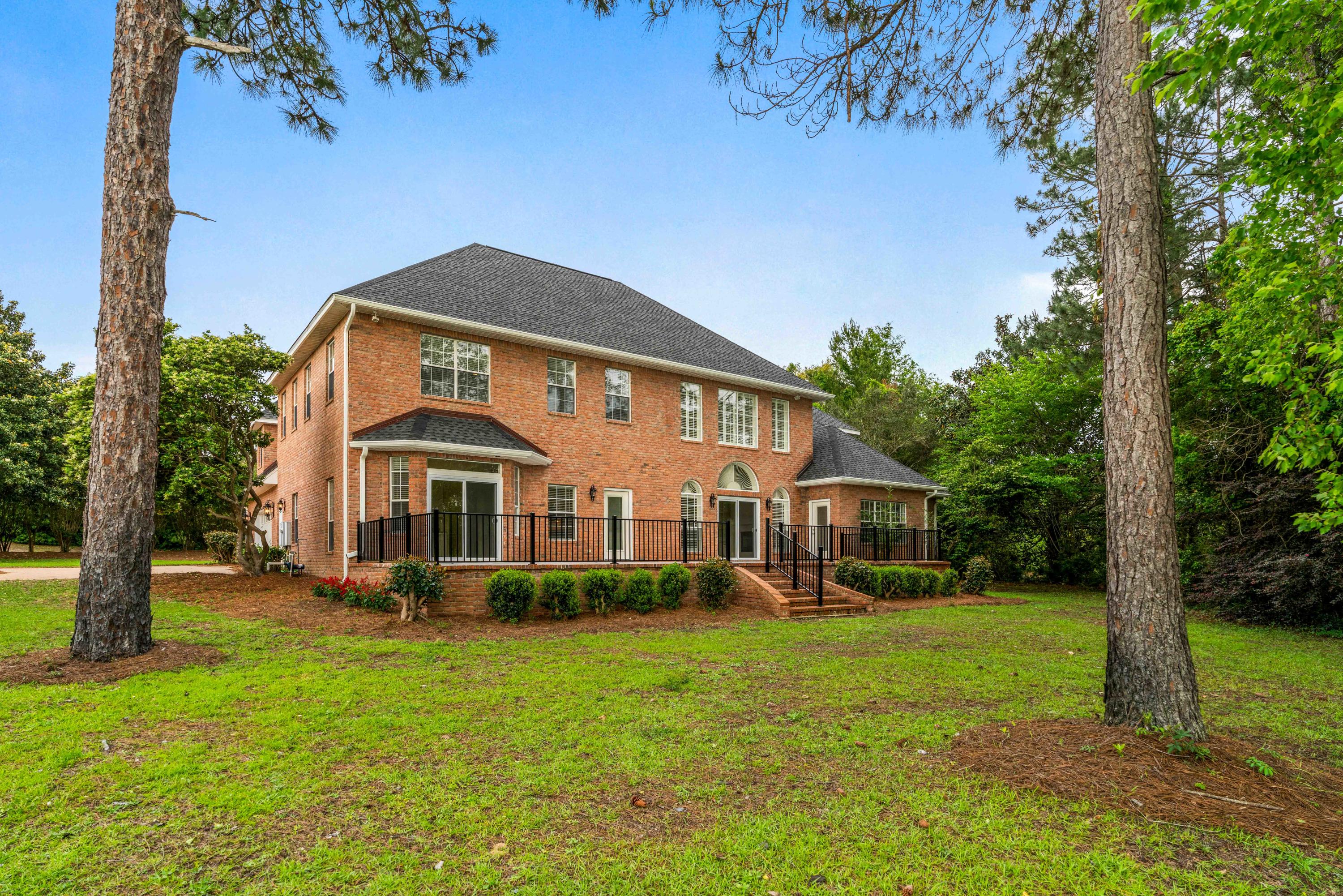 MAGNOLIA LAKE S/D AT BLUEWATER BAY - Residential