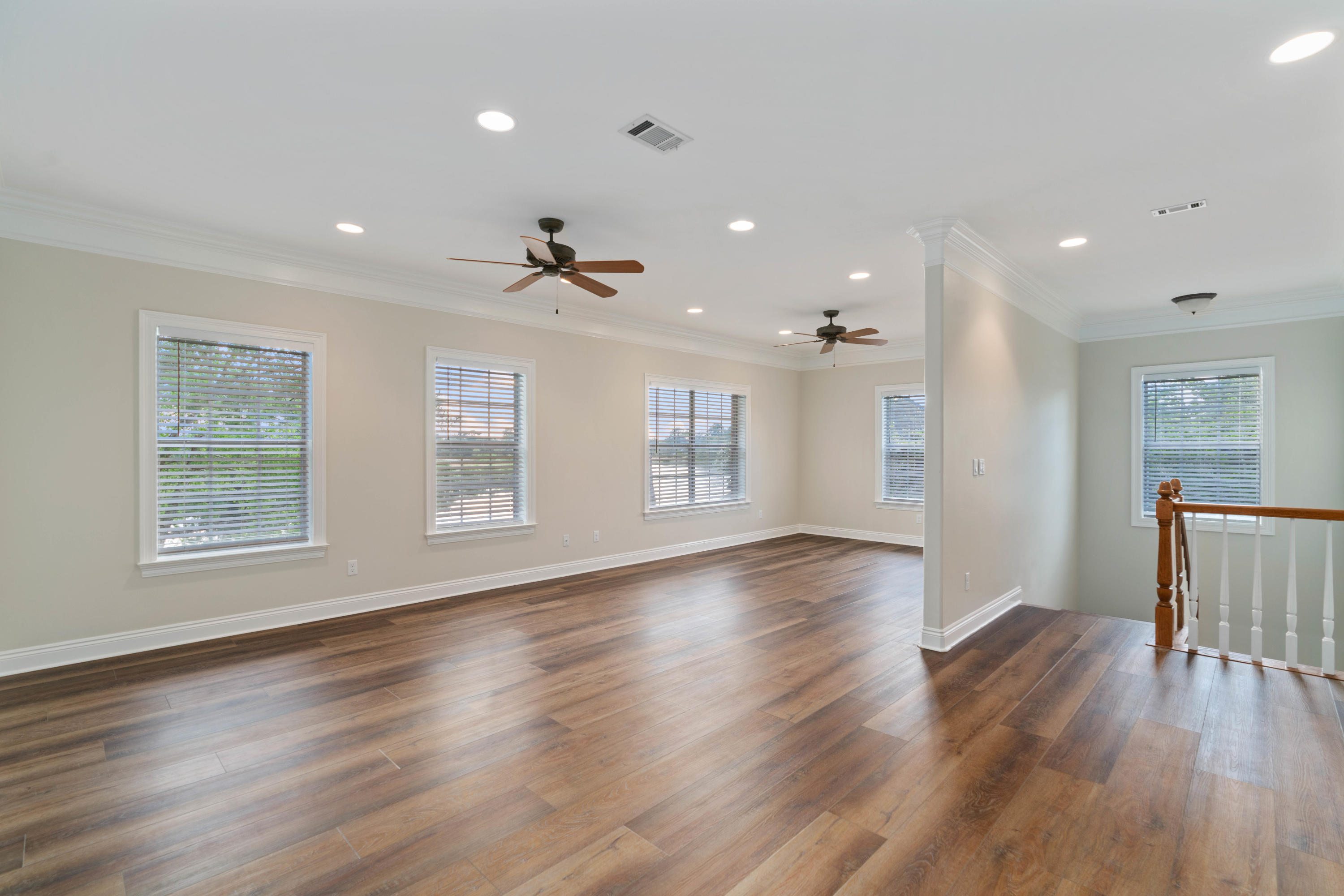 MAGNOLIA LAKE S/D AT BLUEWATER BAY - Residential