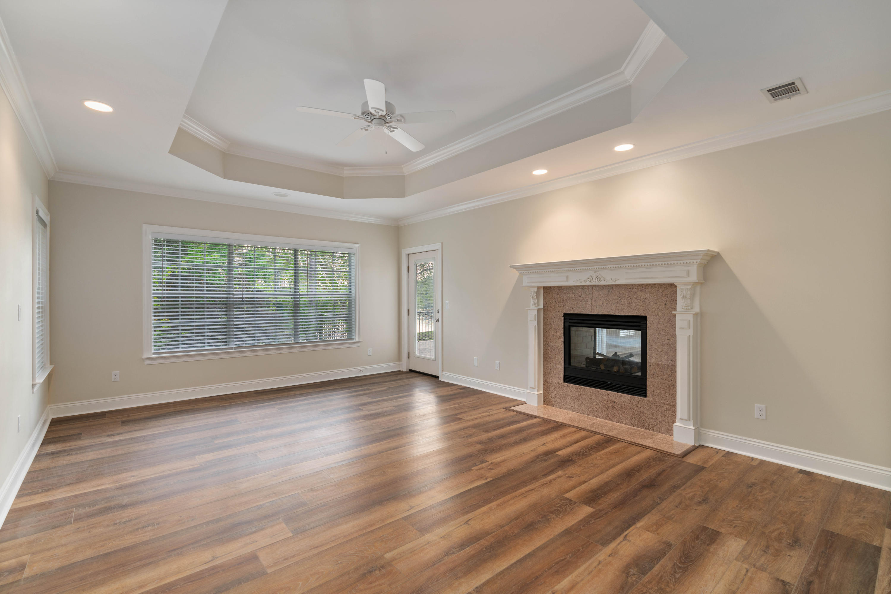 MAGNOLIA LAKE S/D AT BLUEWATER BAY - Residential