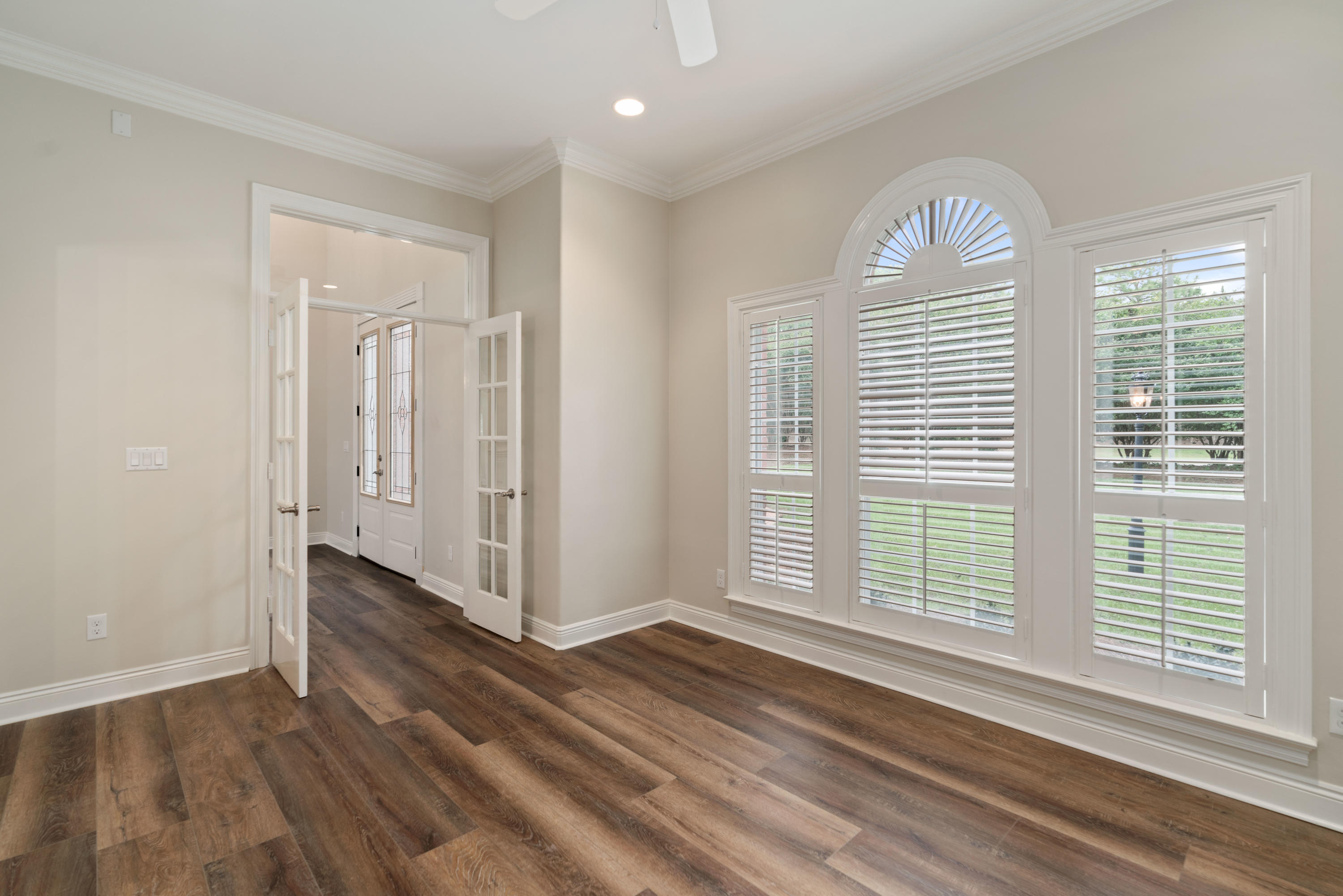 MAGNOLIA LAKE S/D AT BLUEWATER BAY - Residential