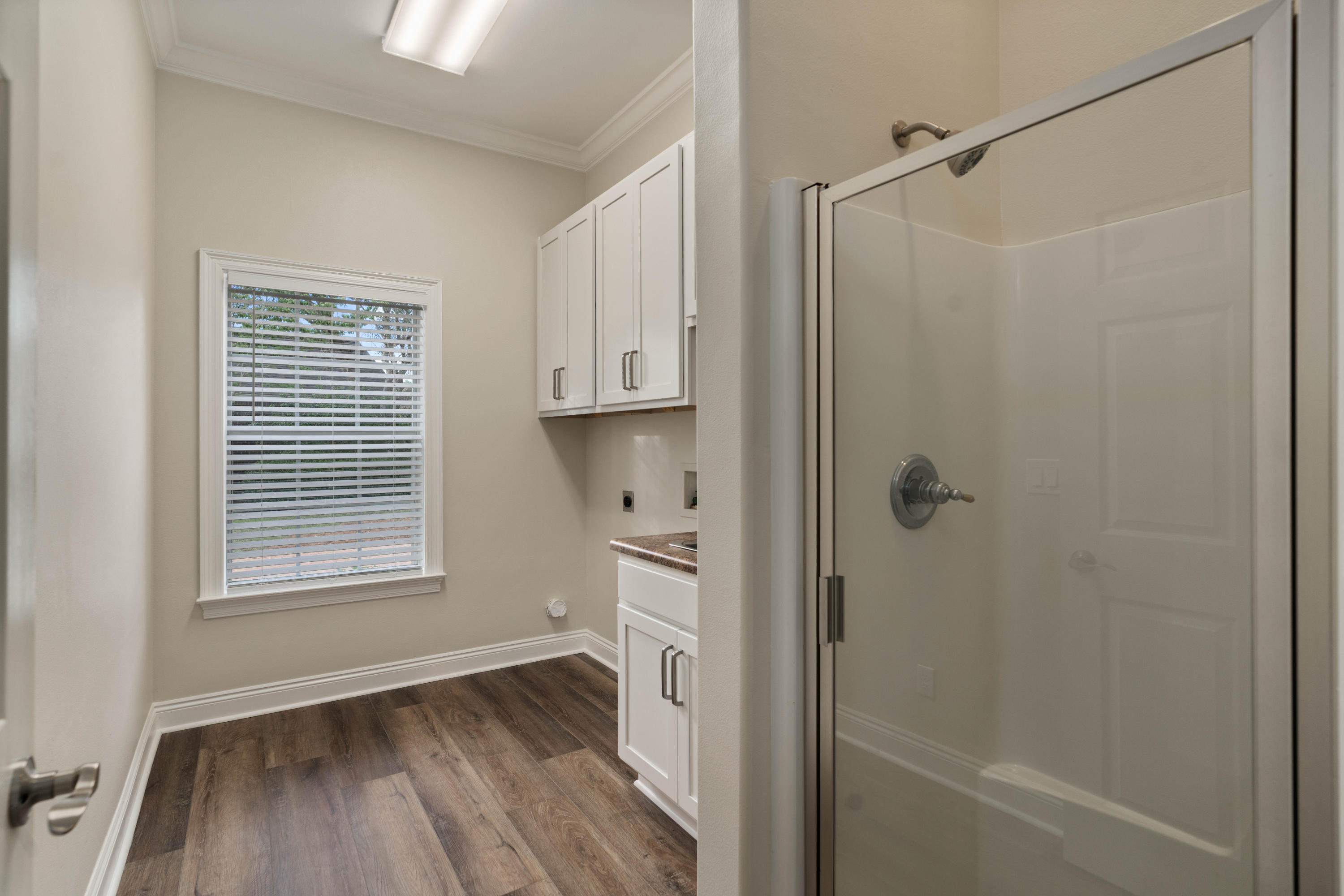 MAGNOLIA LAKE S/D AT BLUEWATER BAY - Residential