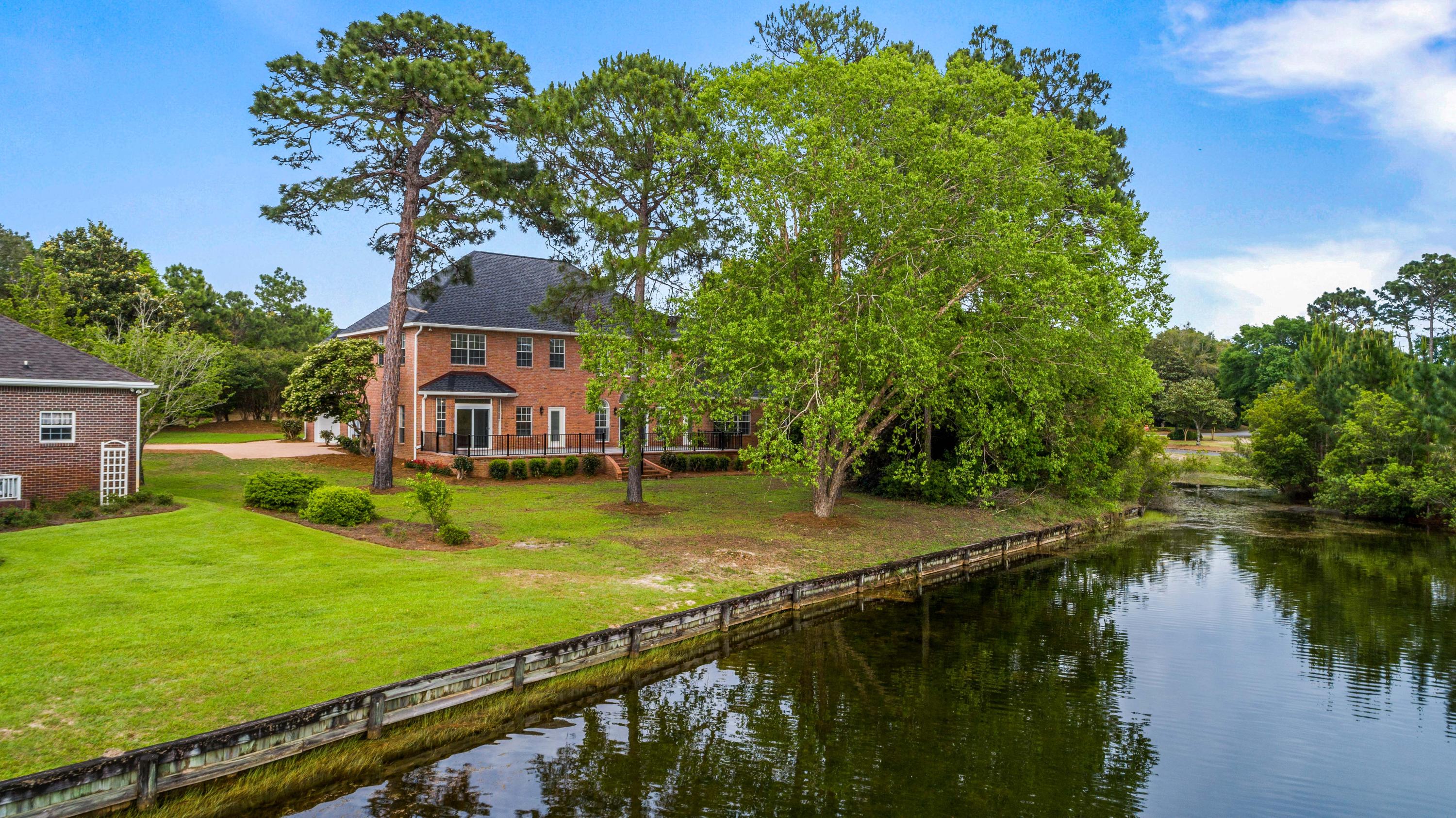 MAGNOLIA LAKE S/D AT BLUEWATER BAY - Residential