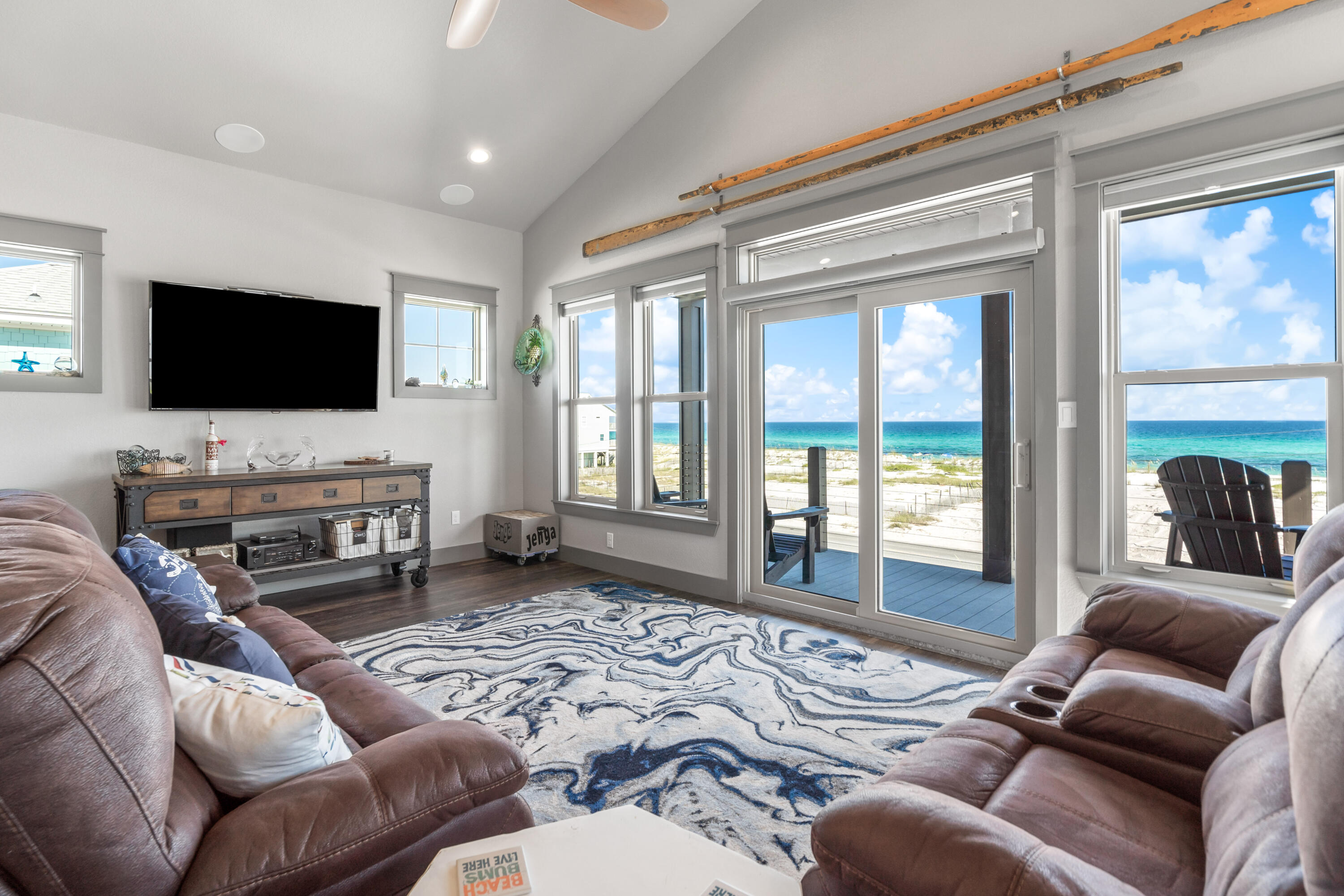 SAILMAKER COVE - Residential