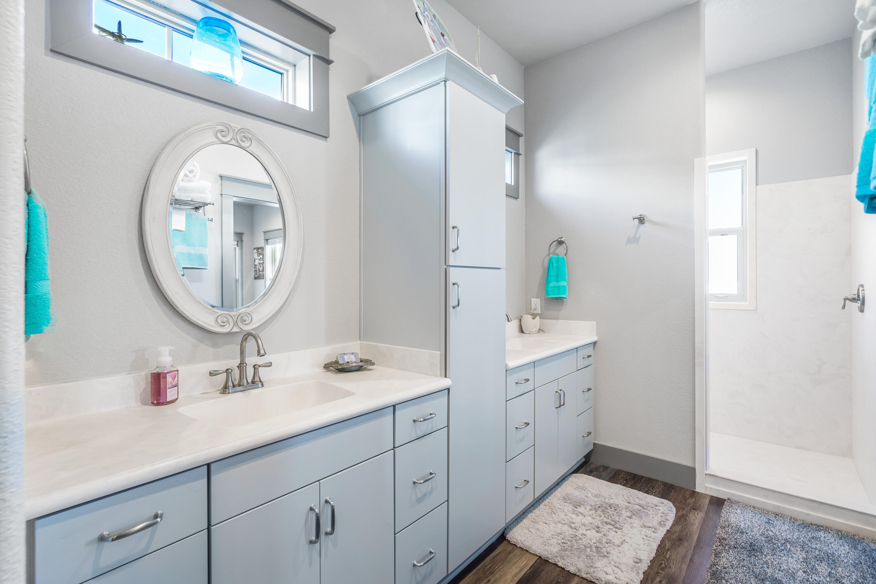 SAILMAKER COVE - Residential