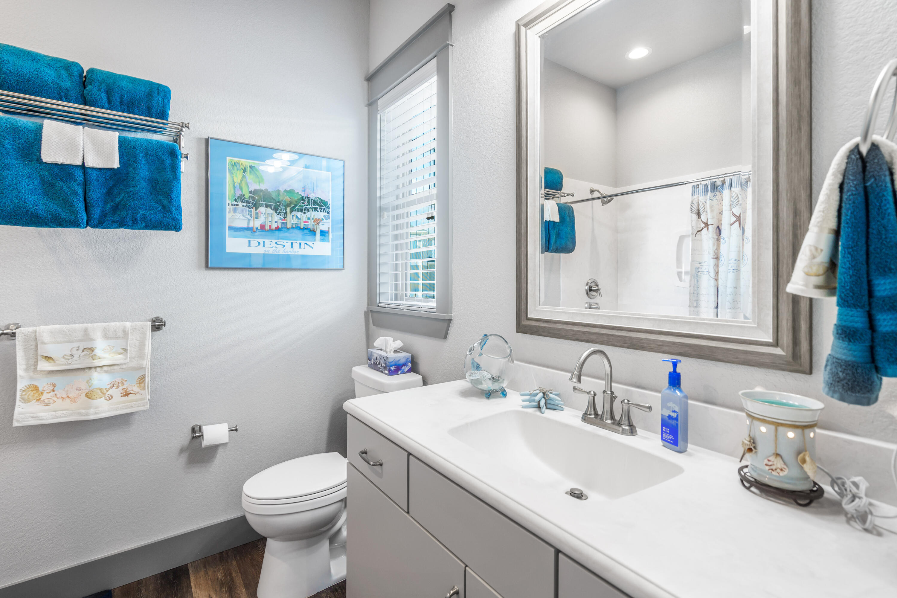 SAILMAKER COVE - Residential