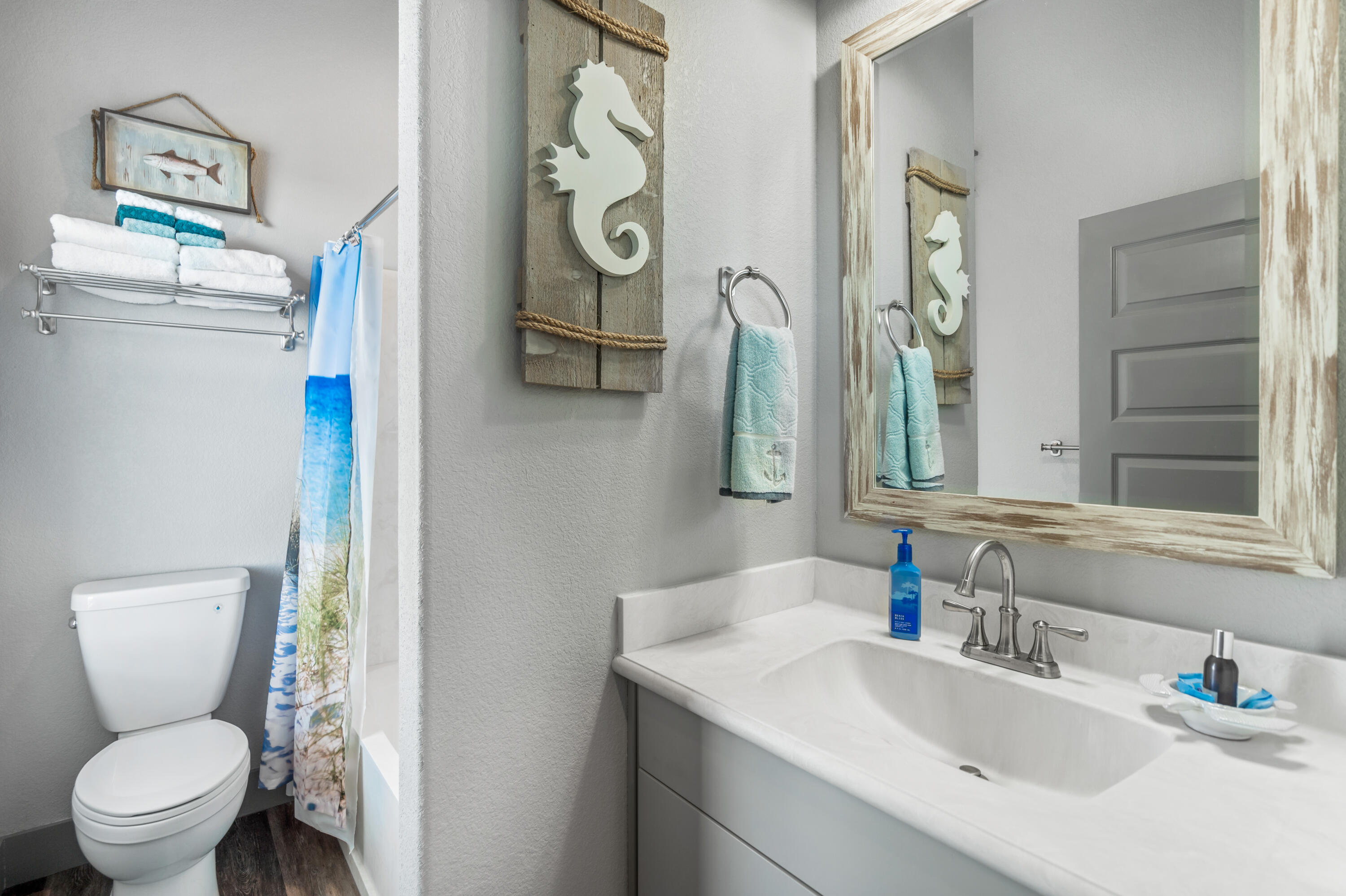 SAILMAKER COVE - Residential