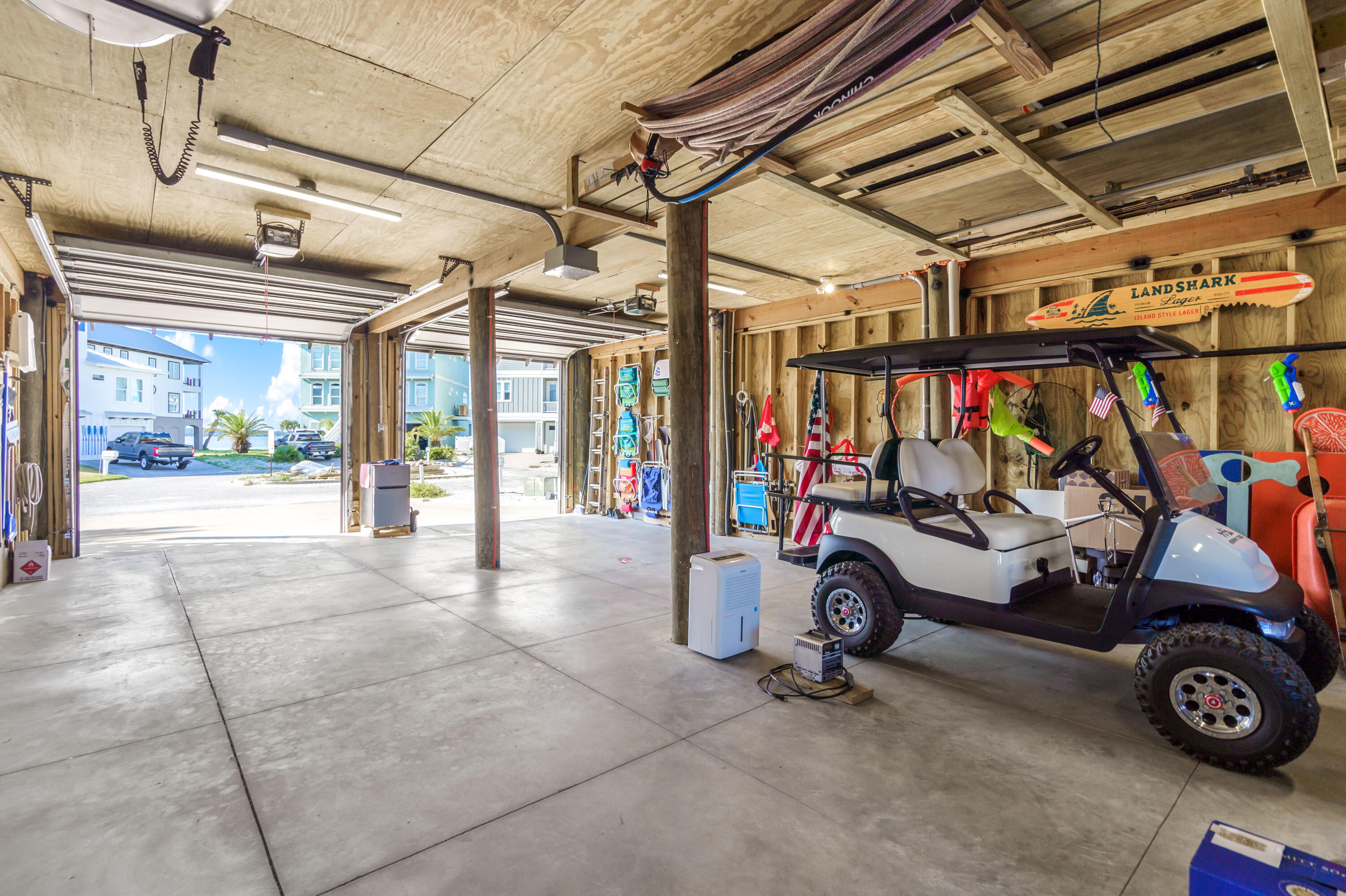 SAILMAKER COVE - Residential