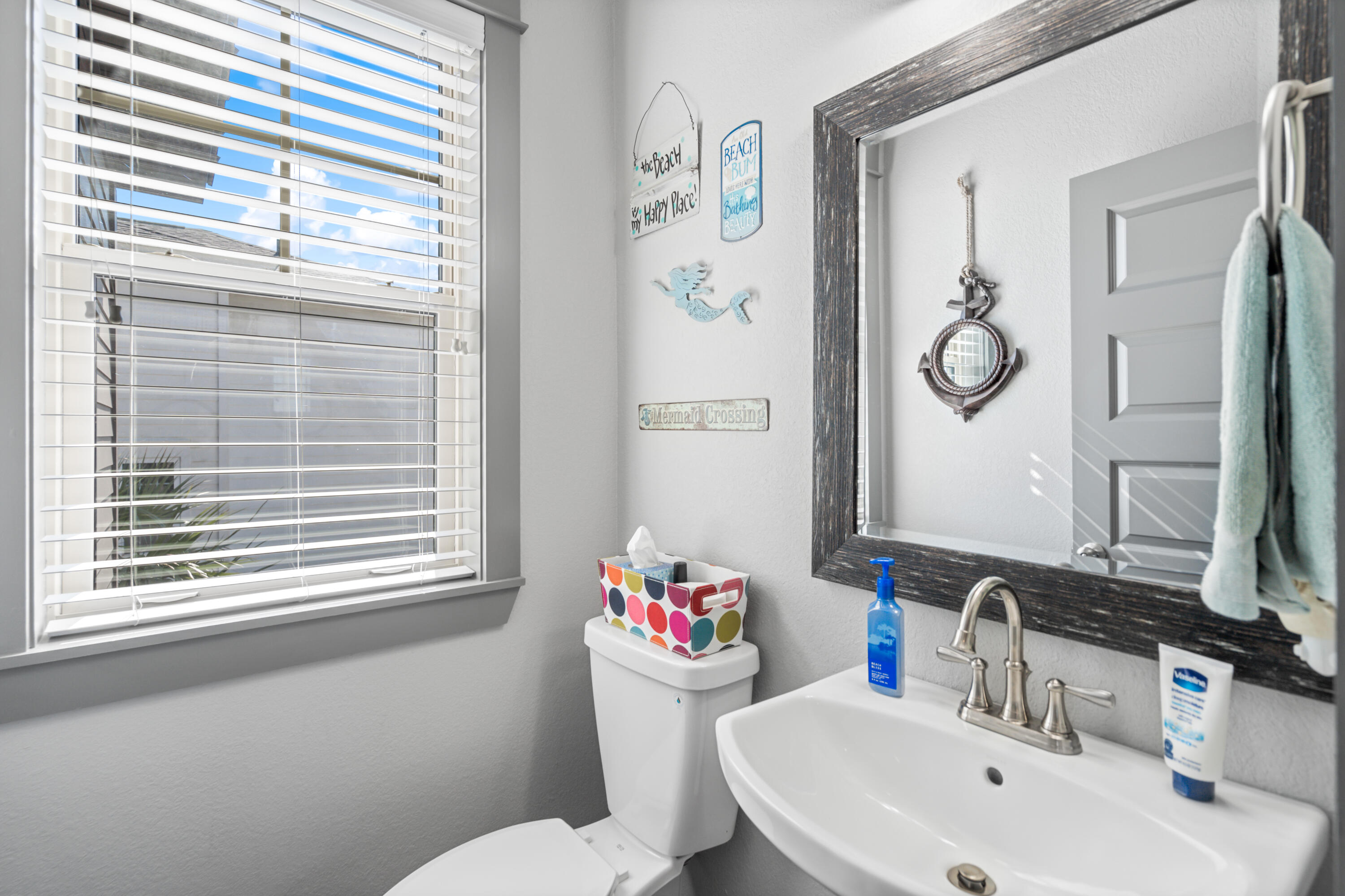SAILMAKER COVE - Residential