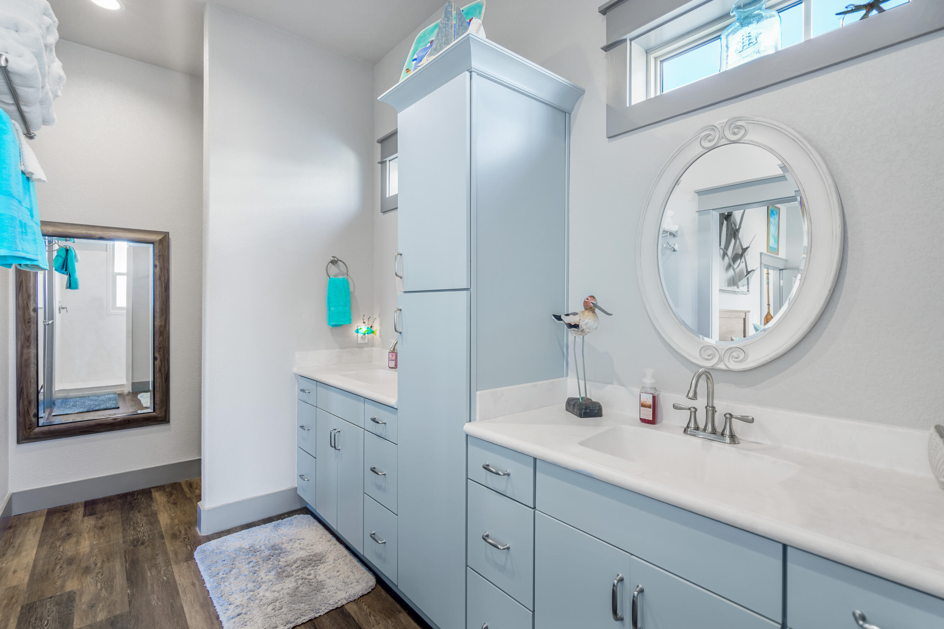 SAILMAKER COVE - Residential