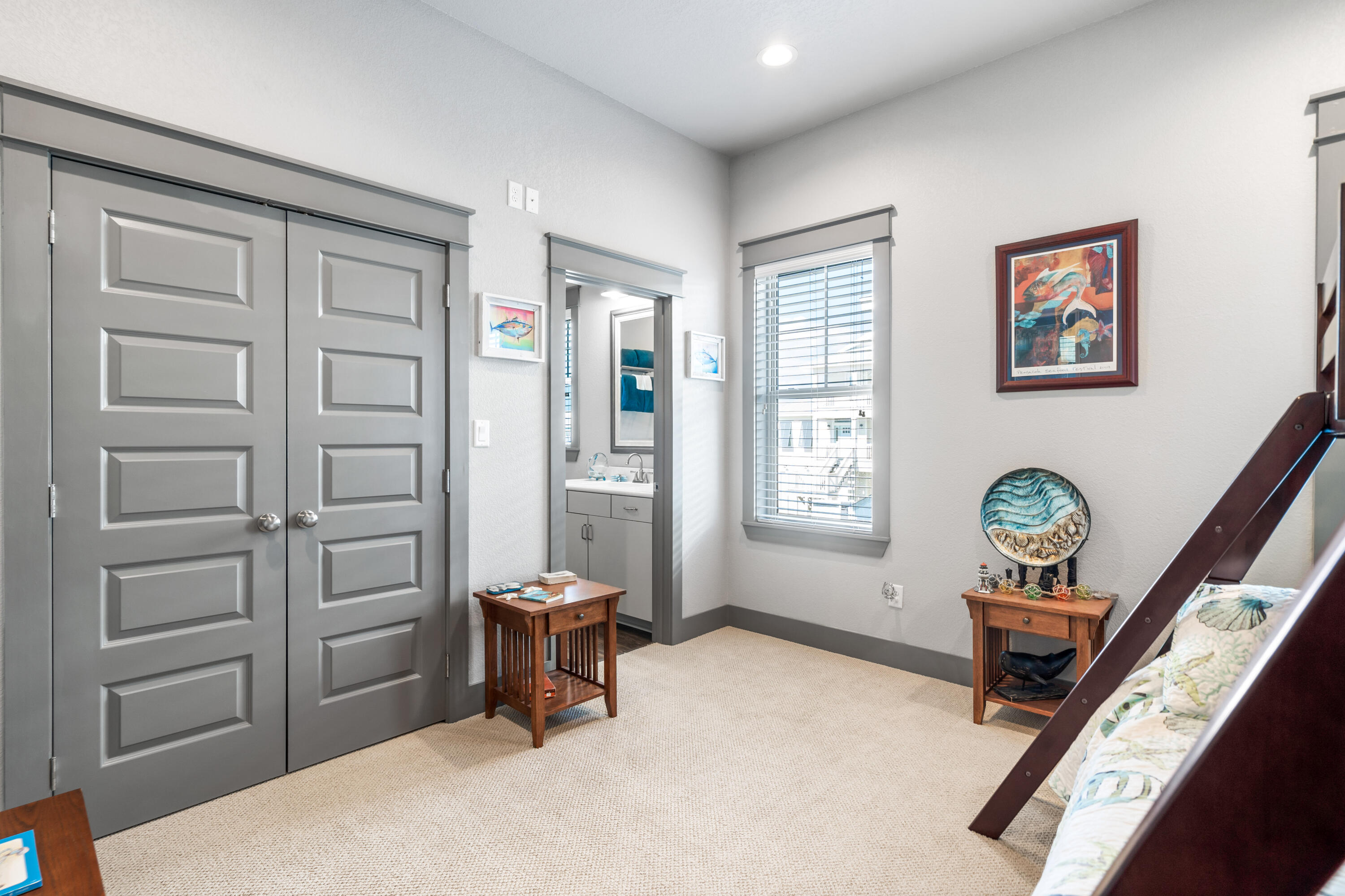 SAILMAKER COVE - Residential
