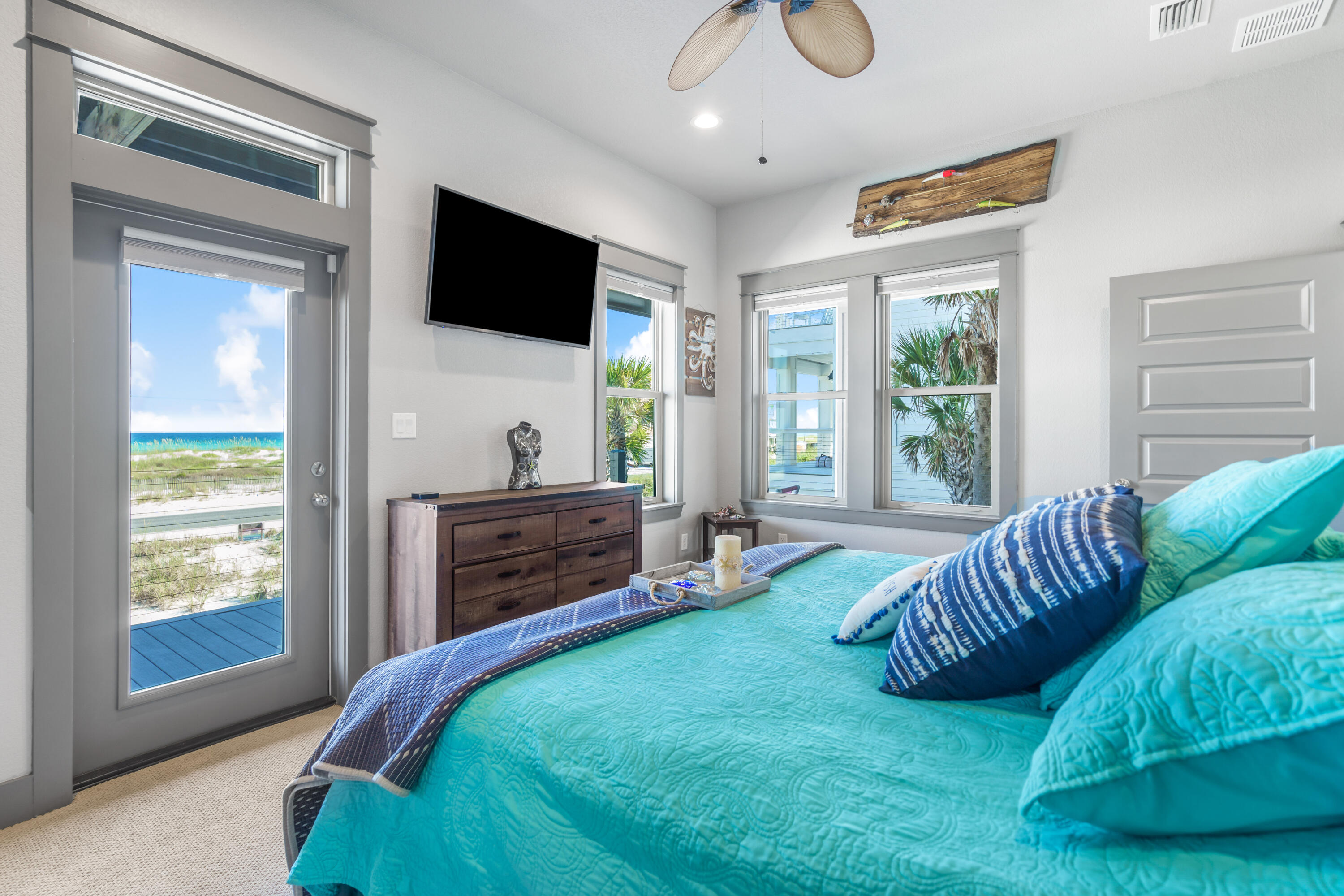 SAILMAKER COVE - Residential