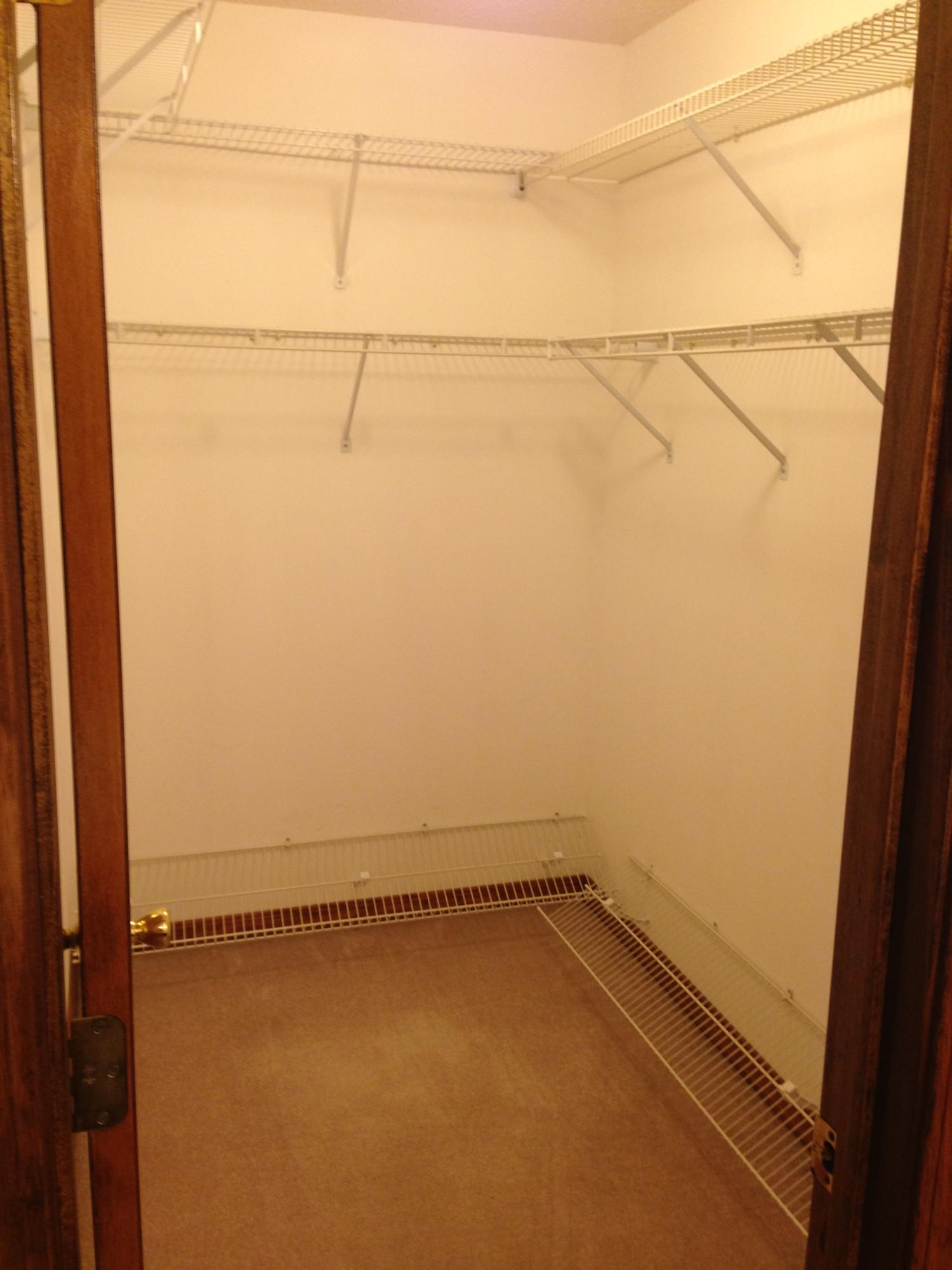 COUNTRYVIEW ESTATES 1ST ADDN - Residential