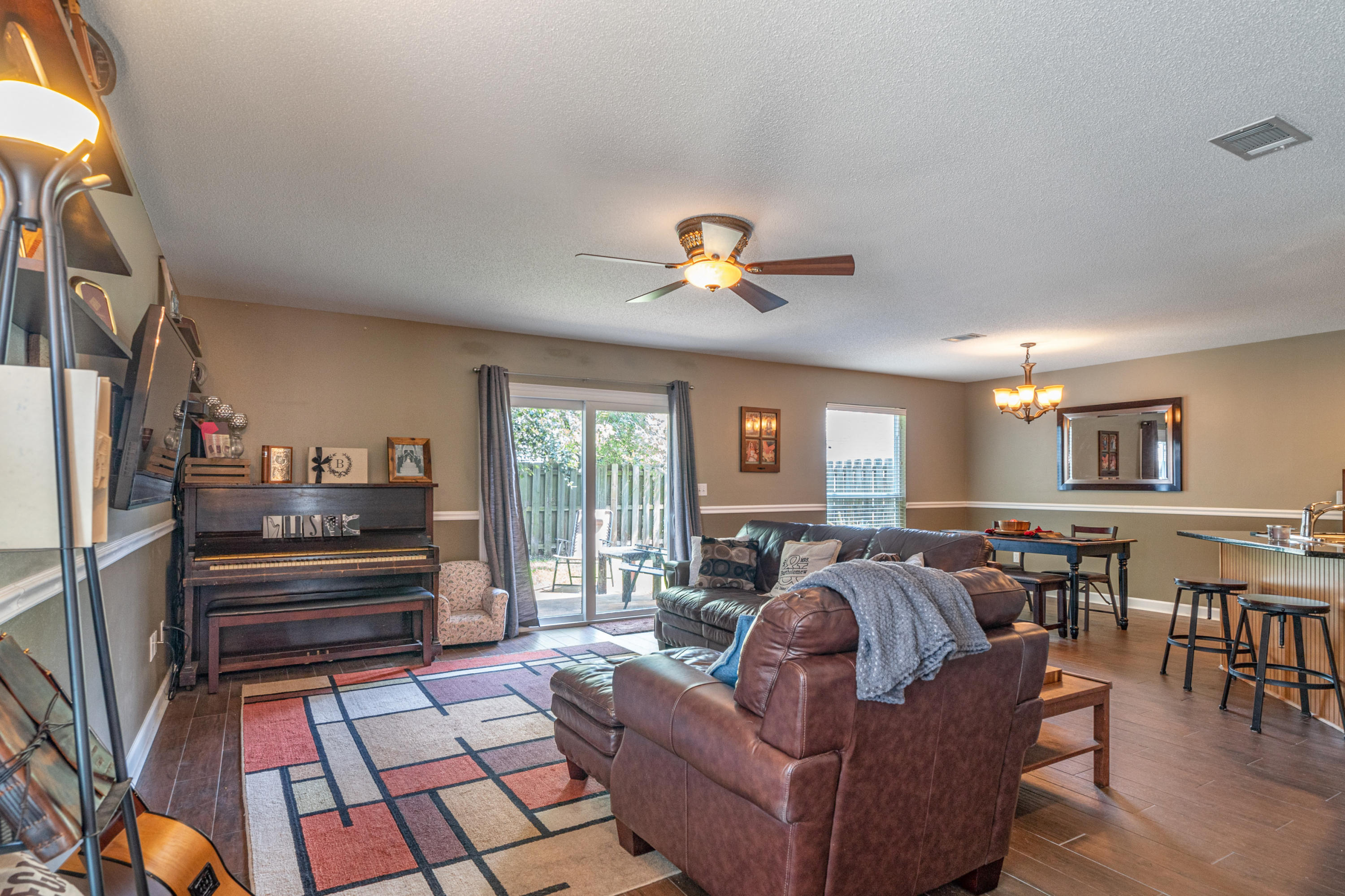 SUMMERWOOD - Residential