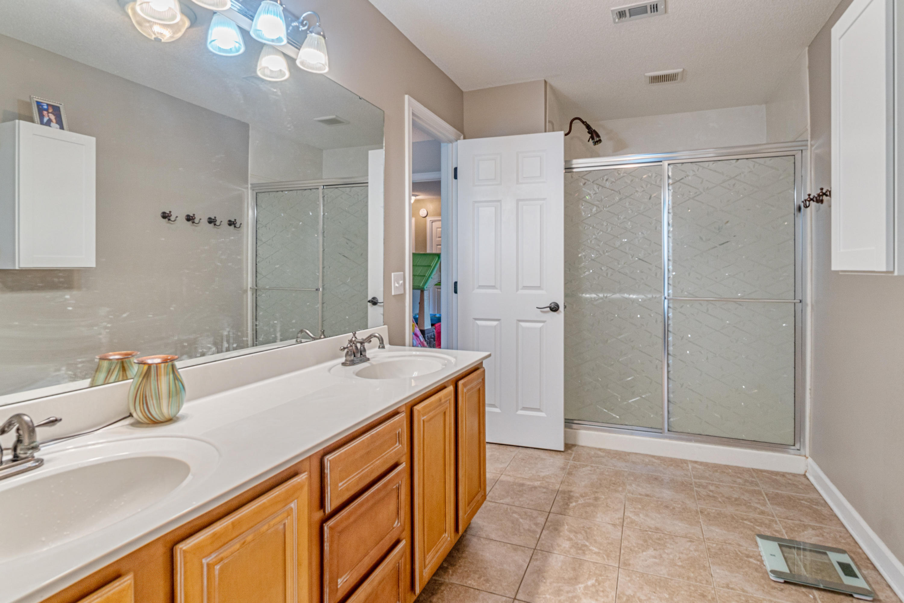 SUMMERWOOD - Residential