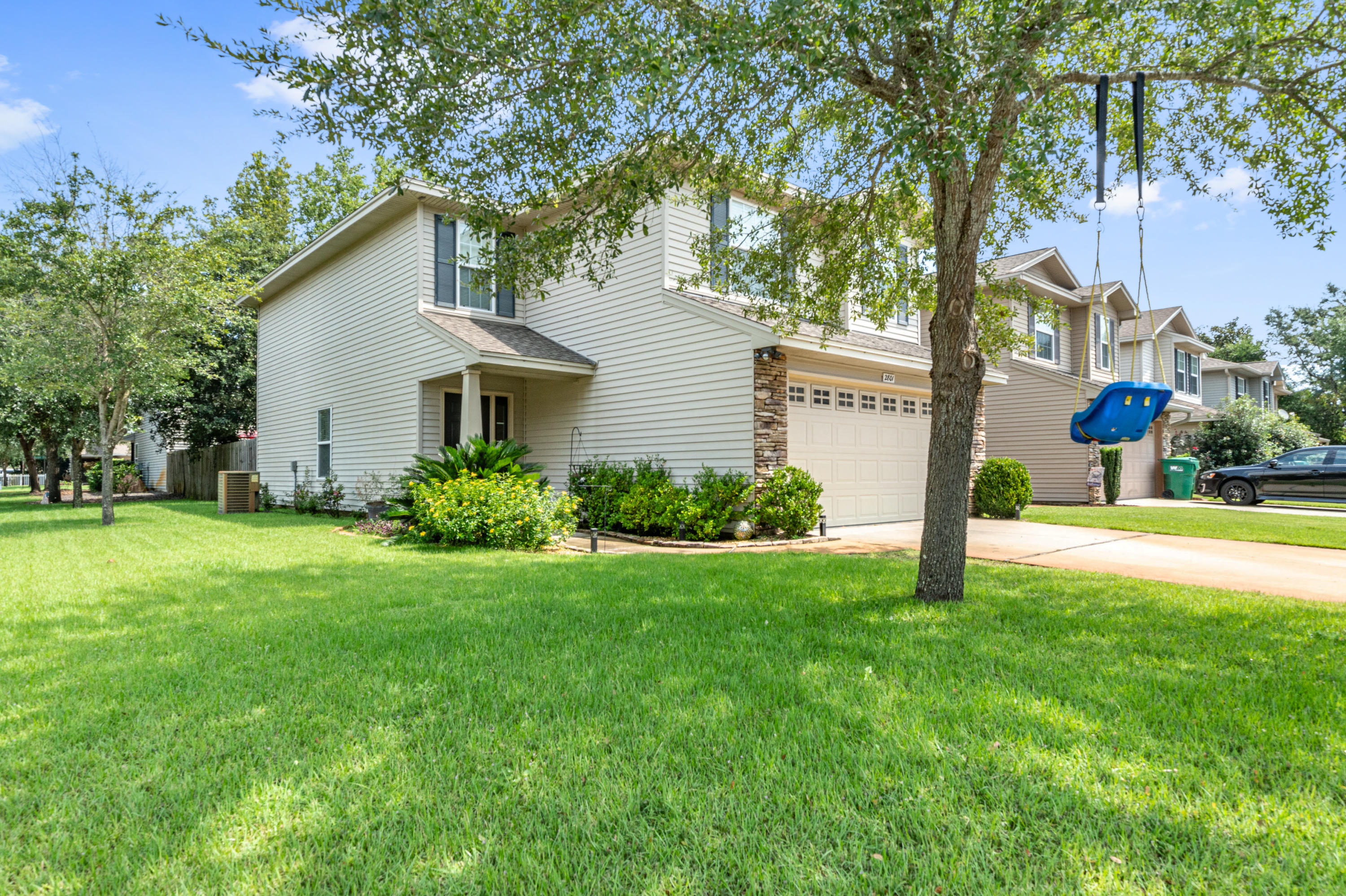 SUMMERWOOD - Residential