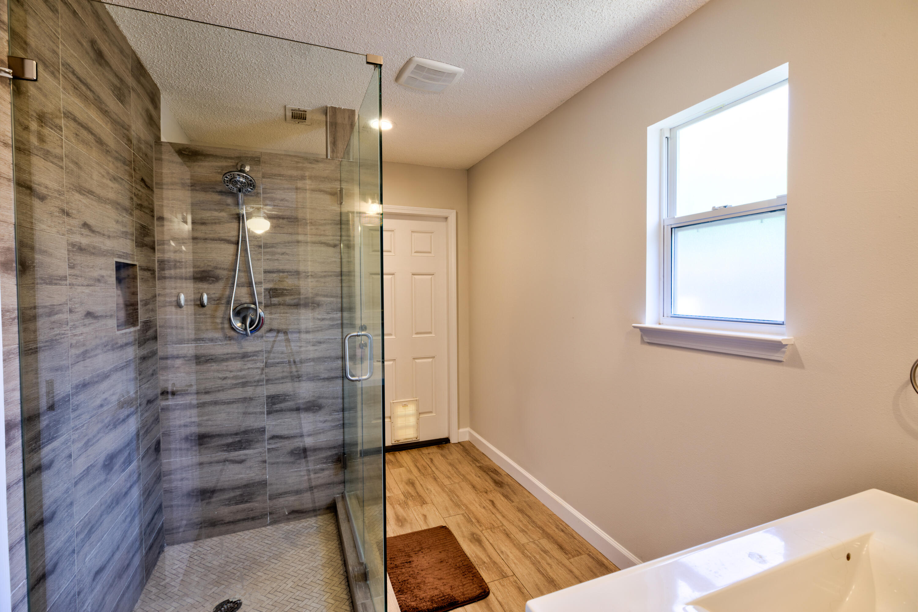 PARKWOOD ESTATES PH 7 - Residential