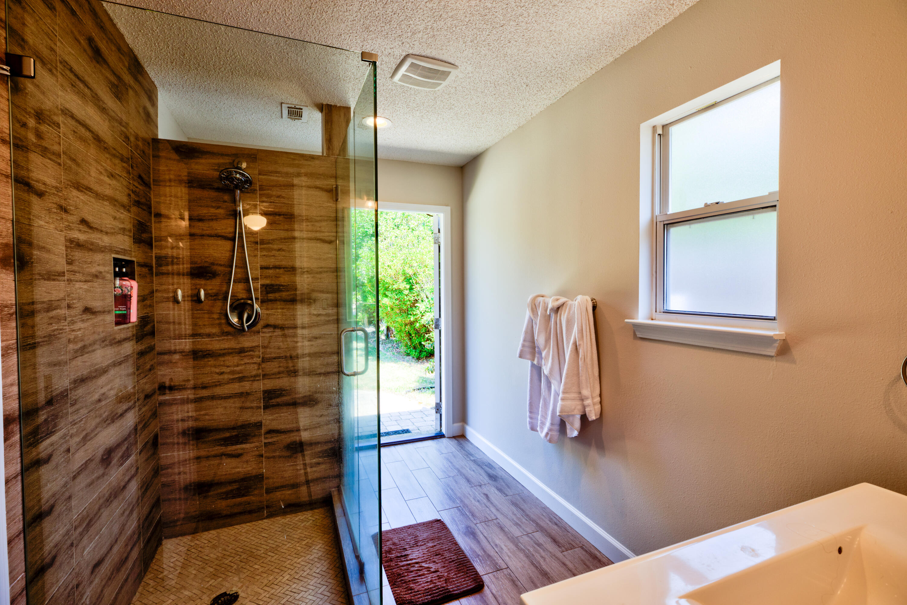 PARKWOOD ESTATES PH 7 - Residential