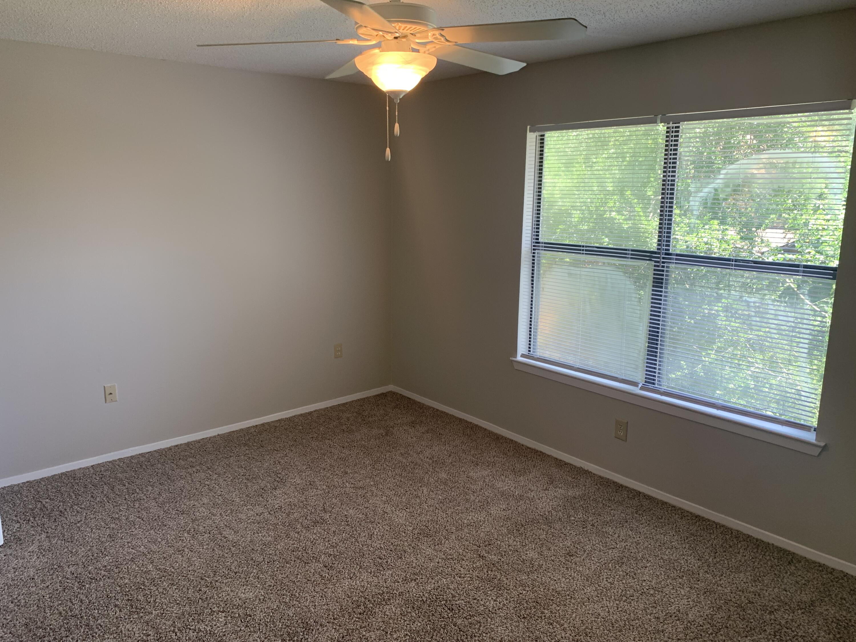 MONTAGE MANOR - Residential Lease