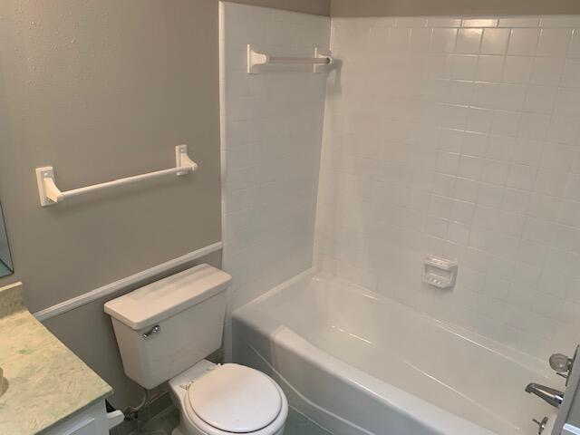 MONTAGE MANOR - Residential Lease