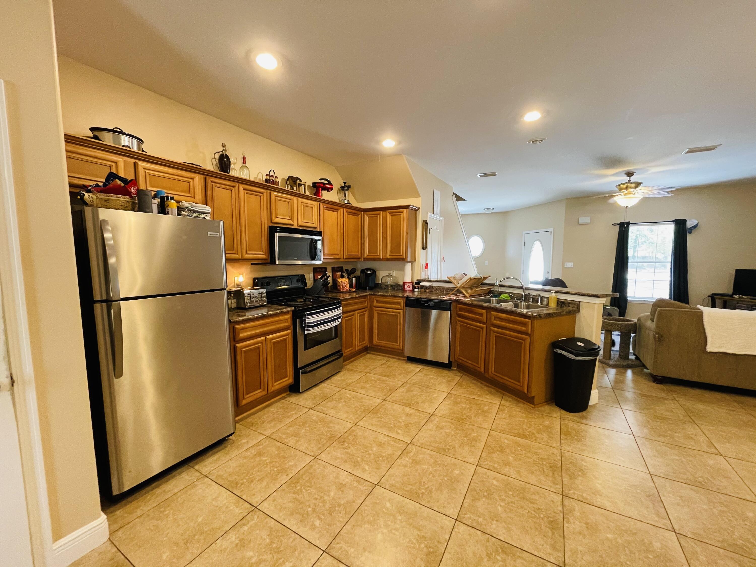 FAIRVIEW DRIVE TOWNHOMES - Residential