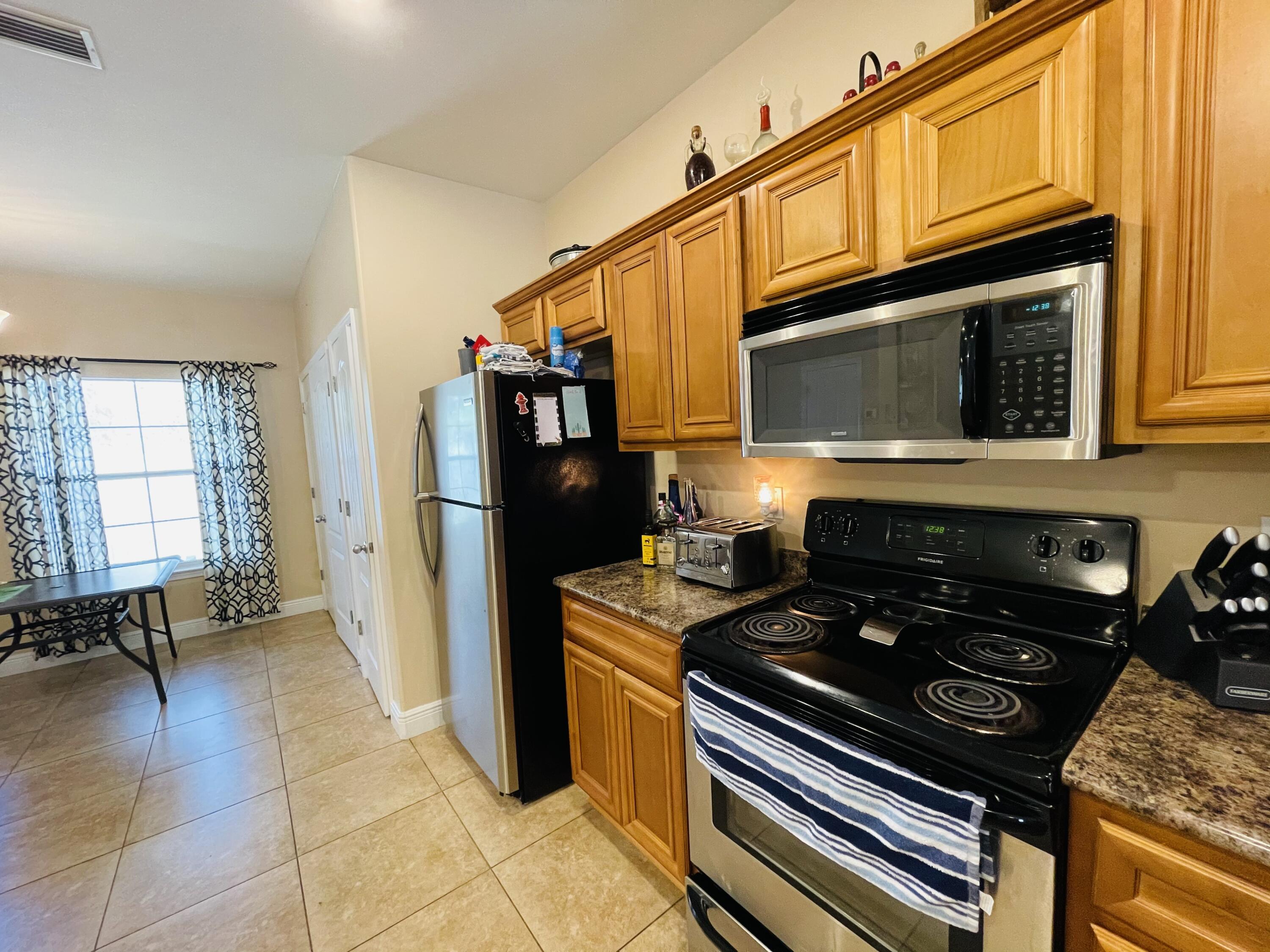 FAIRVIEW DRIVE TOWNHOMES - Residential