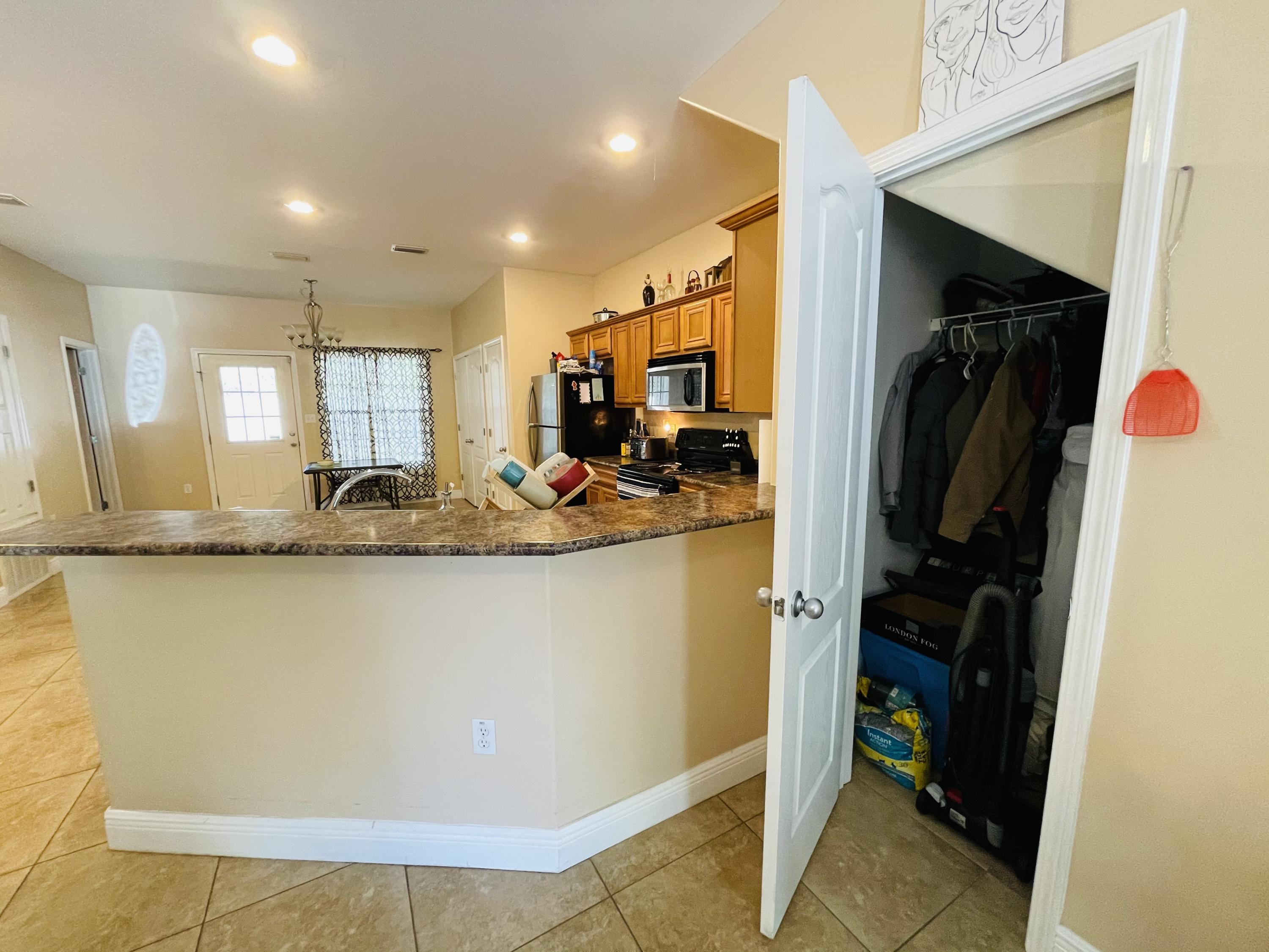 FAIRVIEW DRIVE TOWNHOMES - Residential