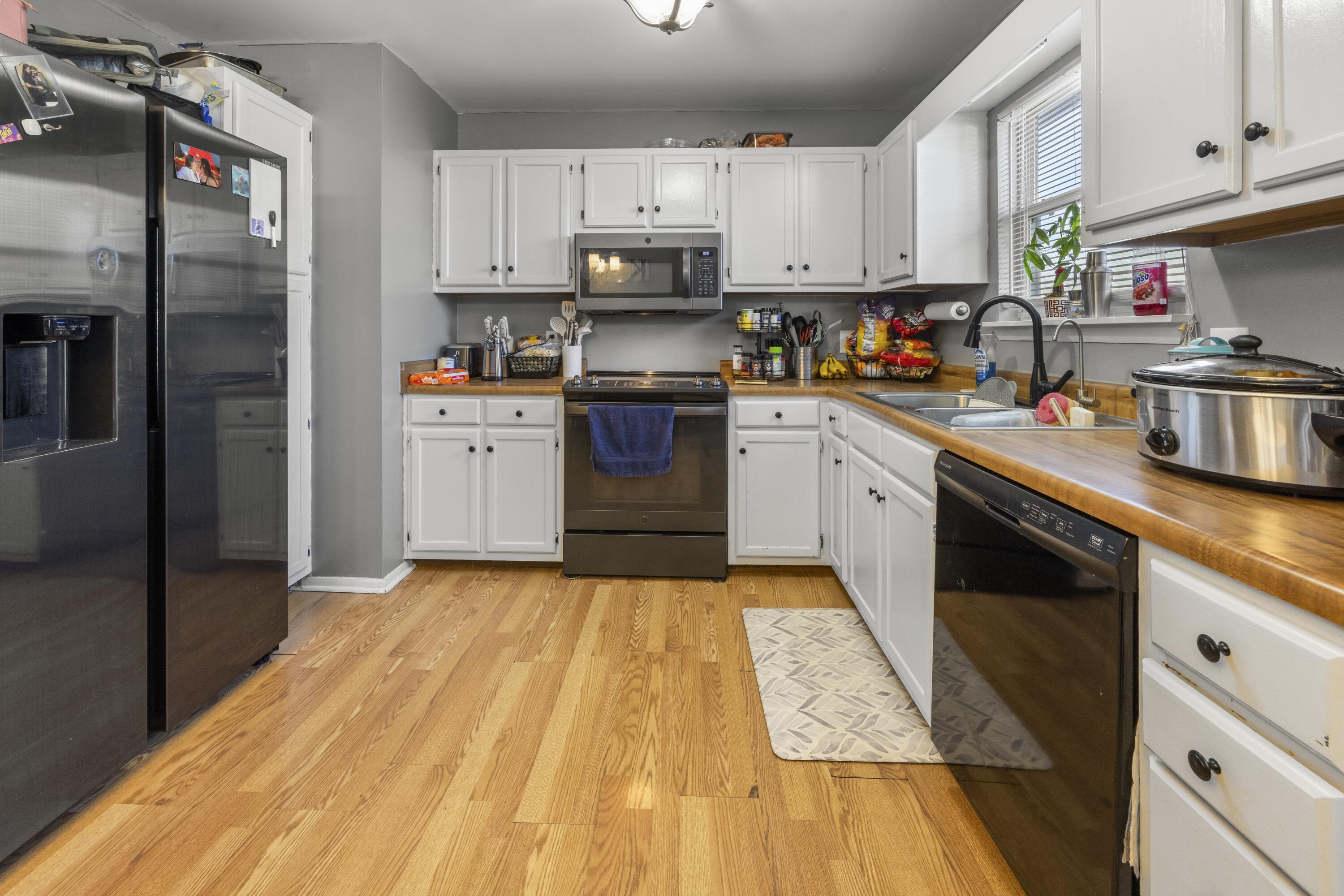 NO RECORDED SUBDIVISION - Residential