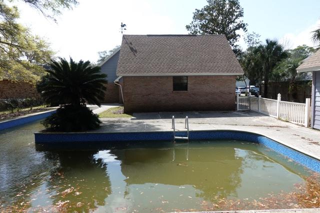 HANDS COVE LOT 4 - Residential