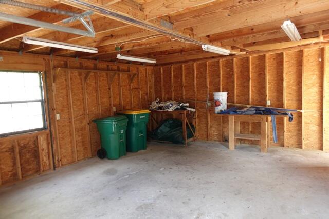 HANDS COVE LOT 4 - Residential