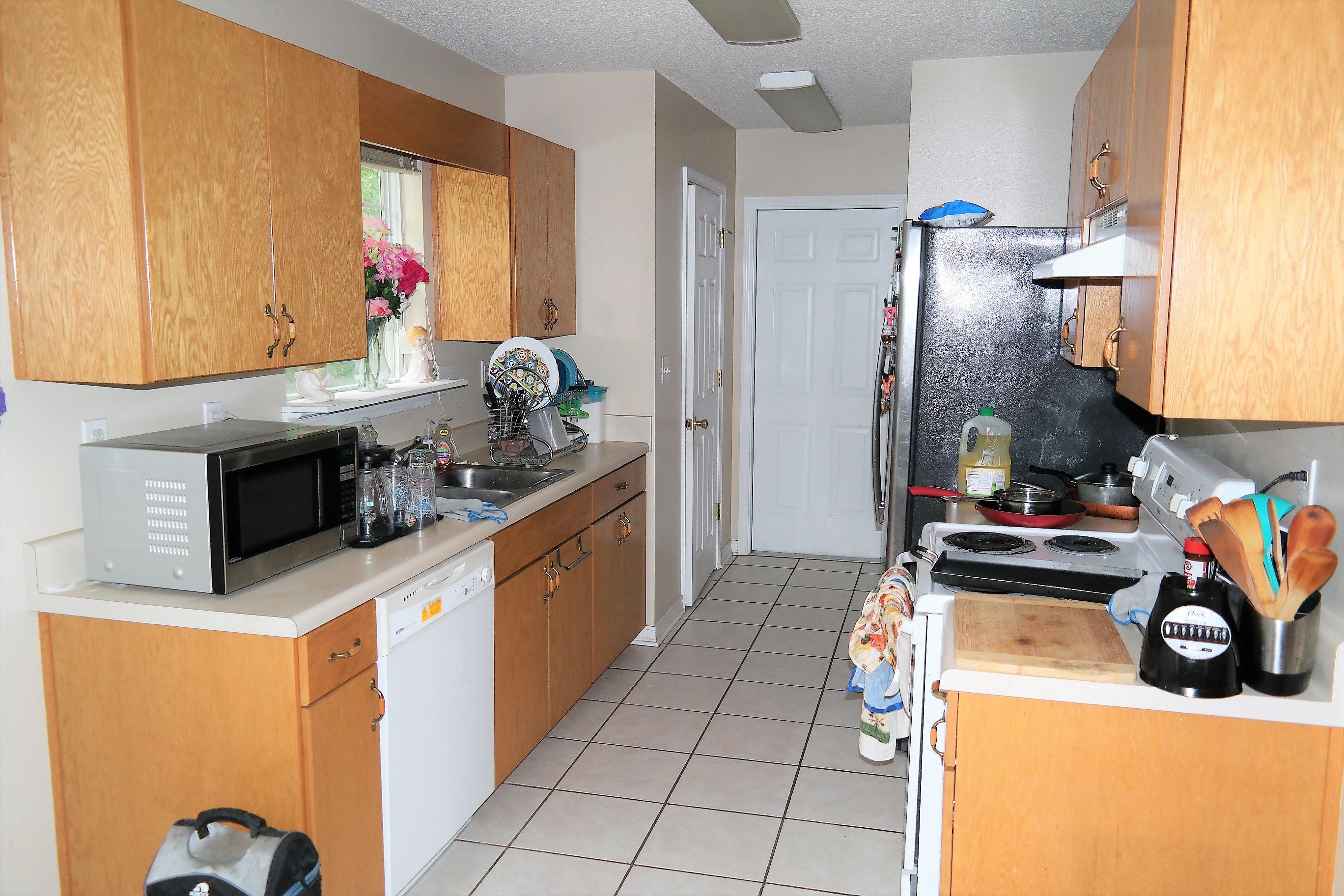 OAKWOOD LAKES ESTATES - Residential