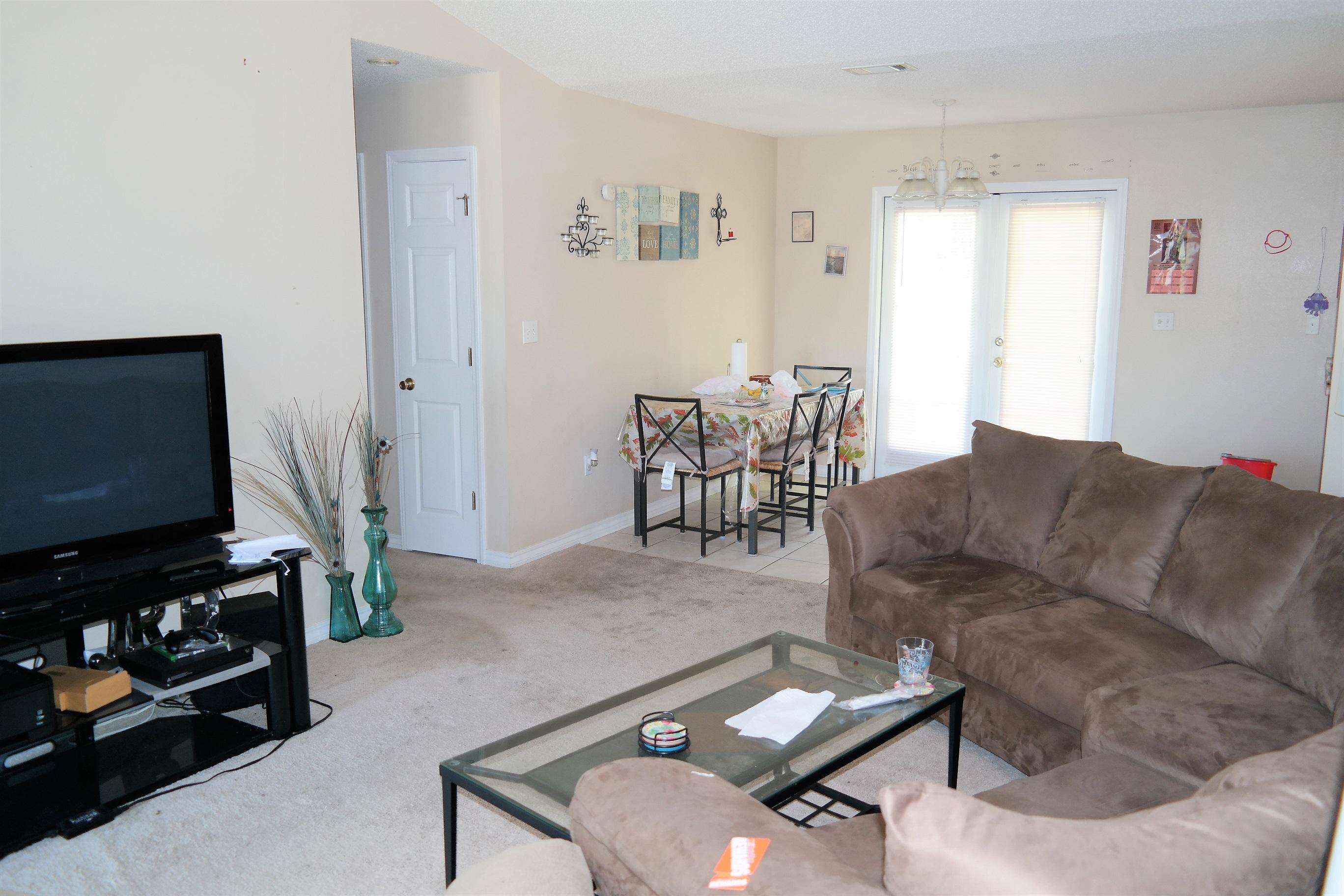 OAKWOOD LAKES ESTATES - Residential