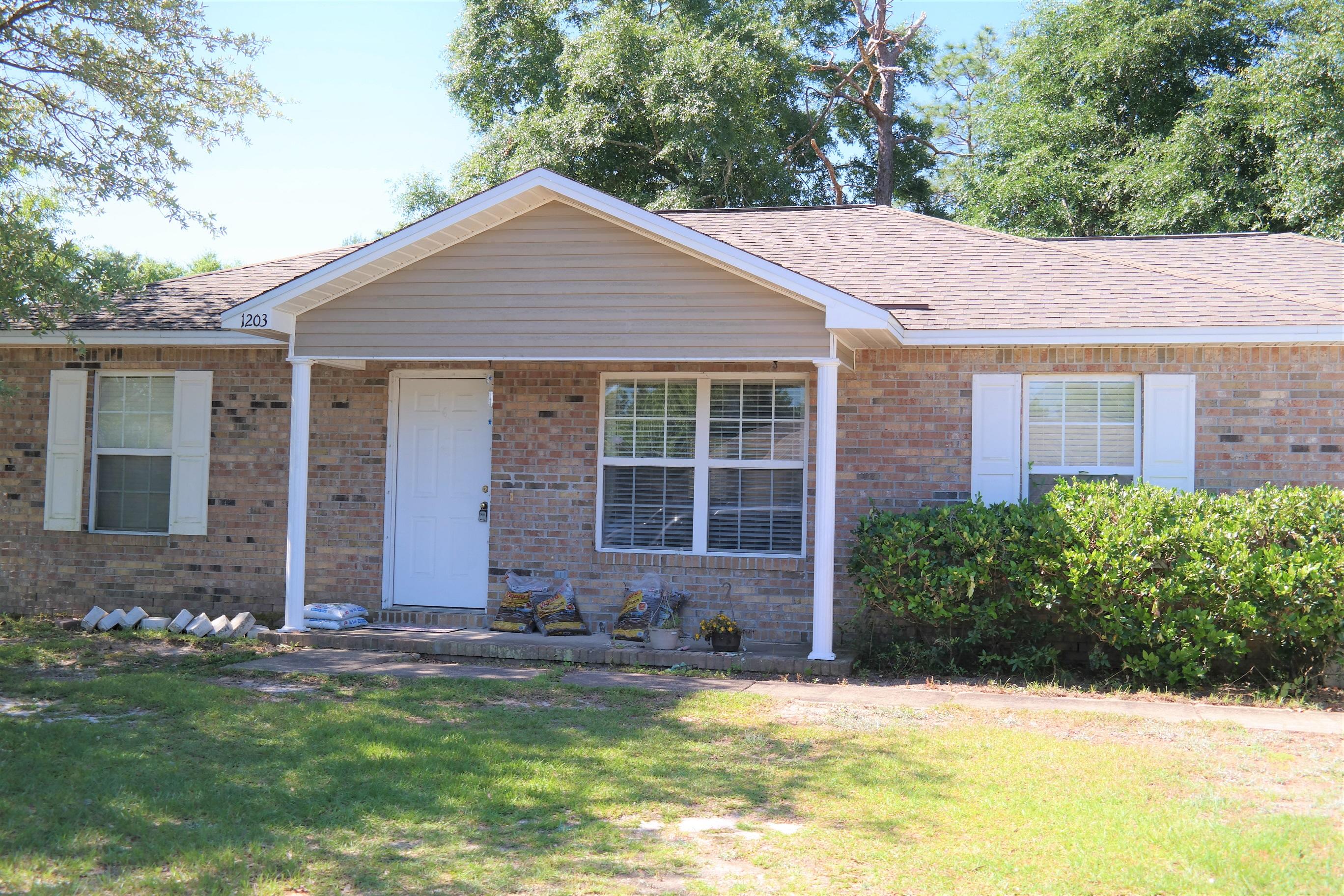 OAKWOOD LAKES ESTATES - Residential