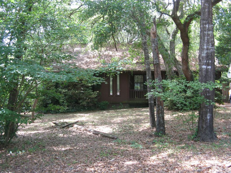 Enjoy peaceful living on a cul-de-sac street in an established neighborhood. Close to Eglin Air Force Base, schools, restaurants and shopping. Large shaded lot. Repairs have been made to the sprinkler system and the roof and the garage door has been replaced. REO foreclosure. Selling As-Is.