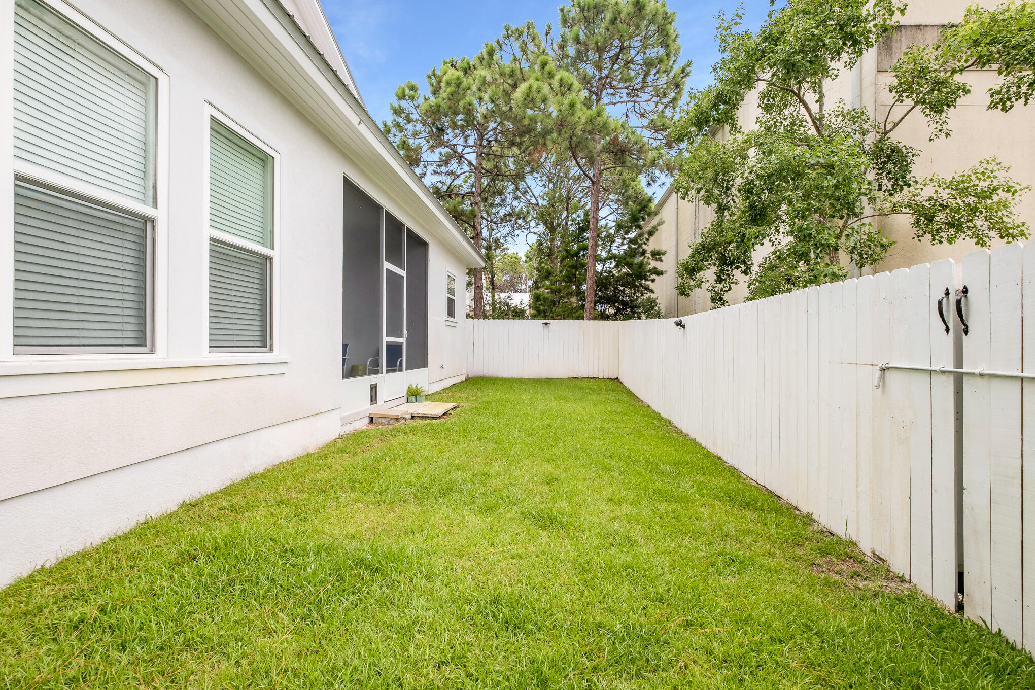FRANGISTA BEACH 2ND ADDN - Residential