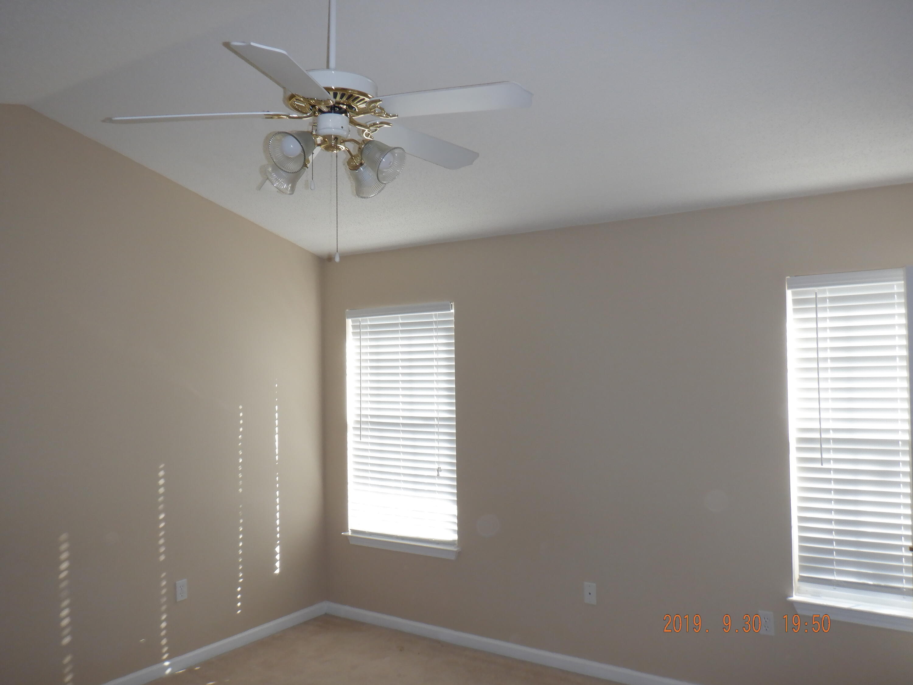 ROLLING PINES - Residential Lease